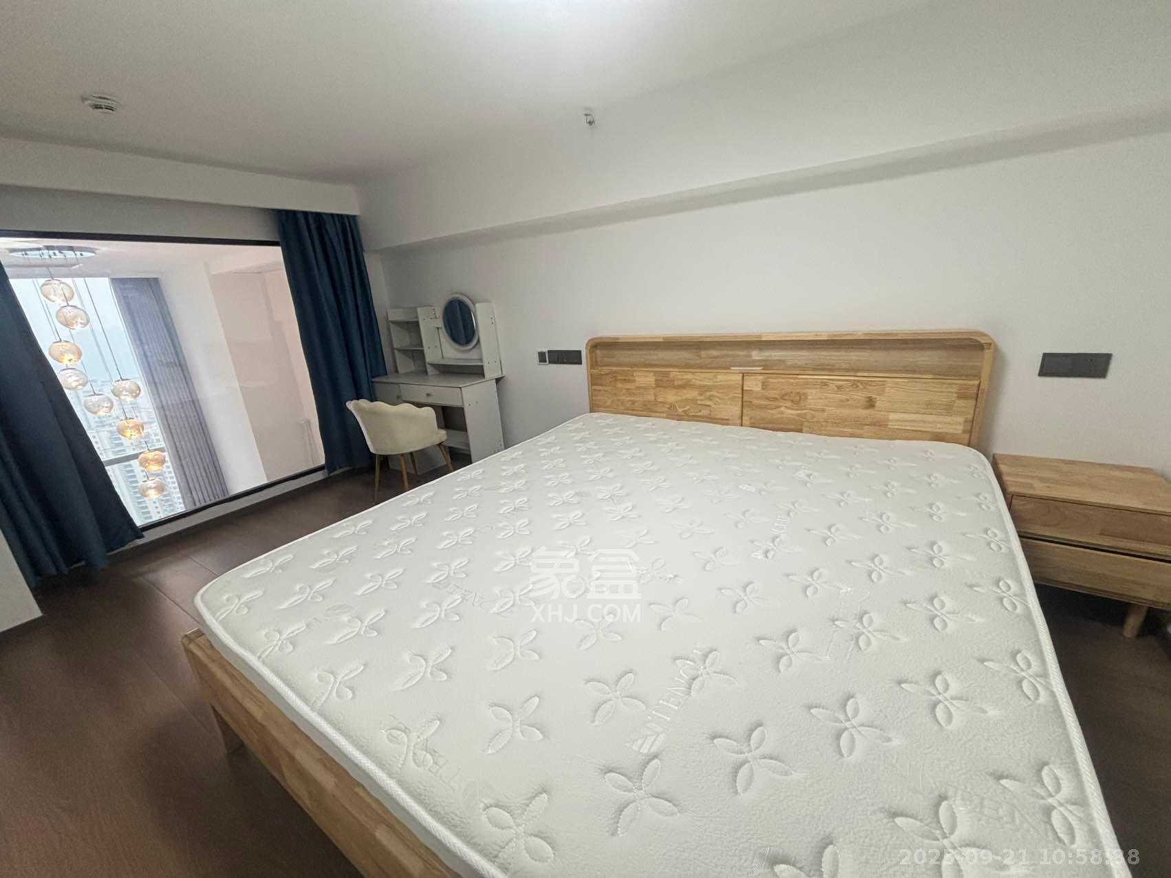 正荣梅溪紫阙台  2室2厅1卫    2300.0元/月室内图