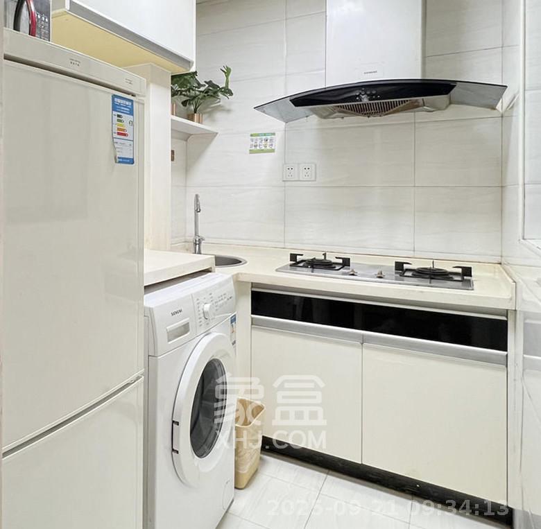 壹号公馆  2室1厅1卫    3500.0元/月室内图