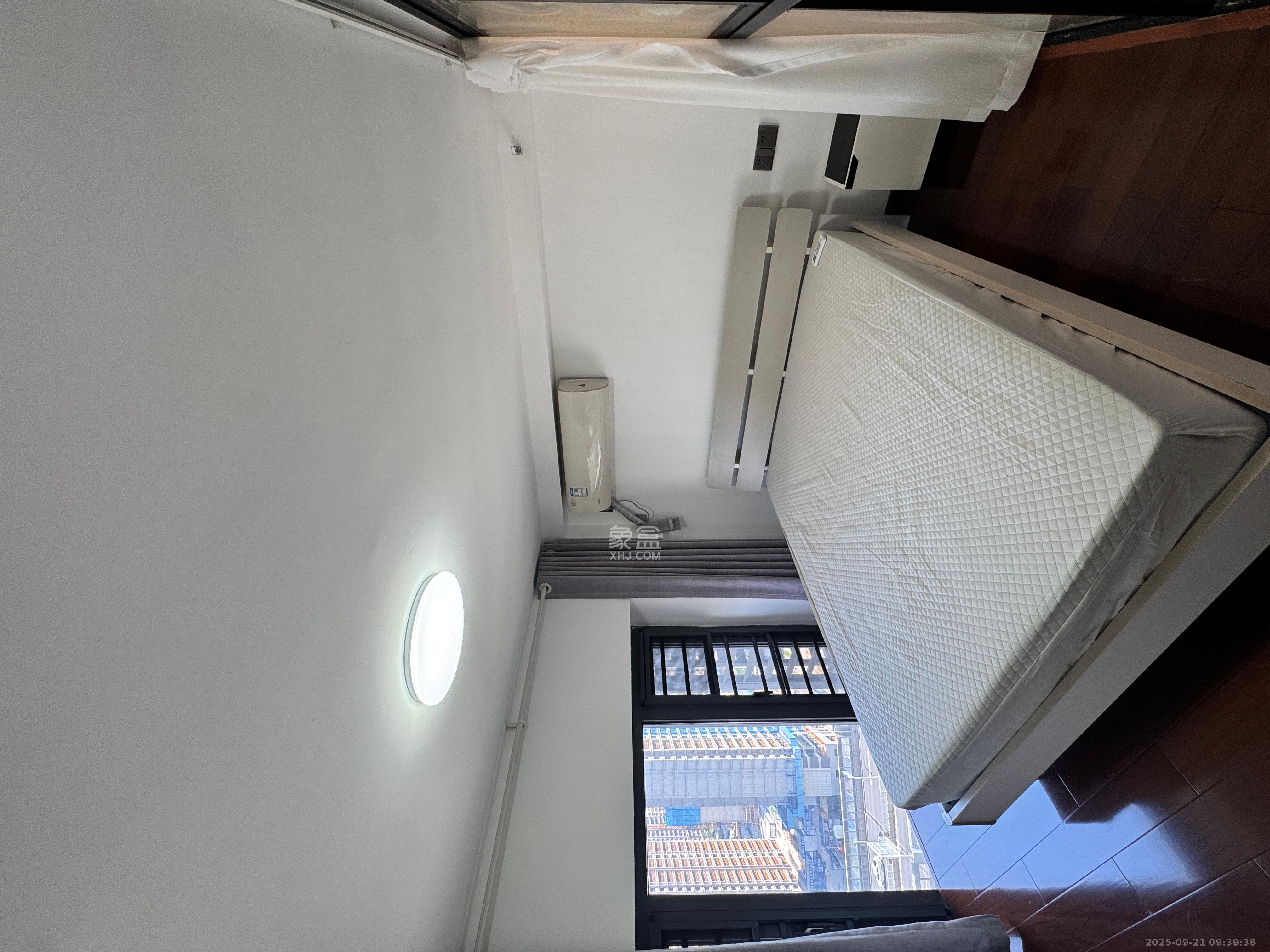 藏珑湖上公馆  1室1厅1卫    2200.0元/月室内图