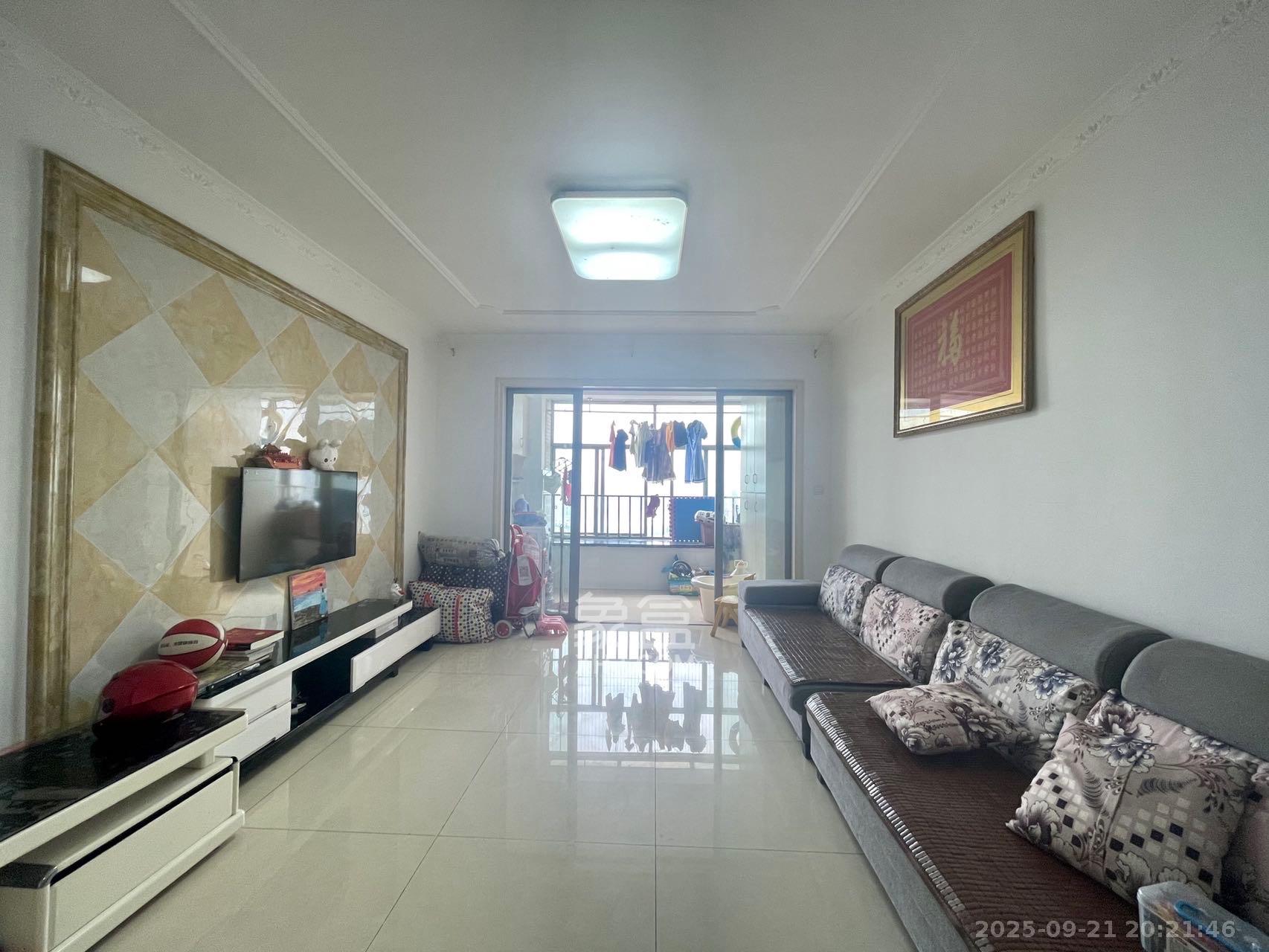 潇湘奥林匹克花园  3室2厅1卫    2600.0元/月 潇湘奥林匹克花园  3室2厅1卫    2600.0元/月