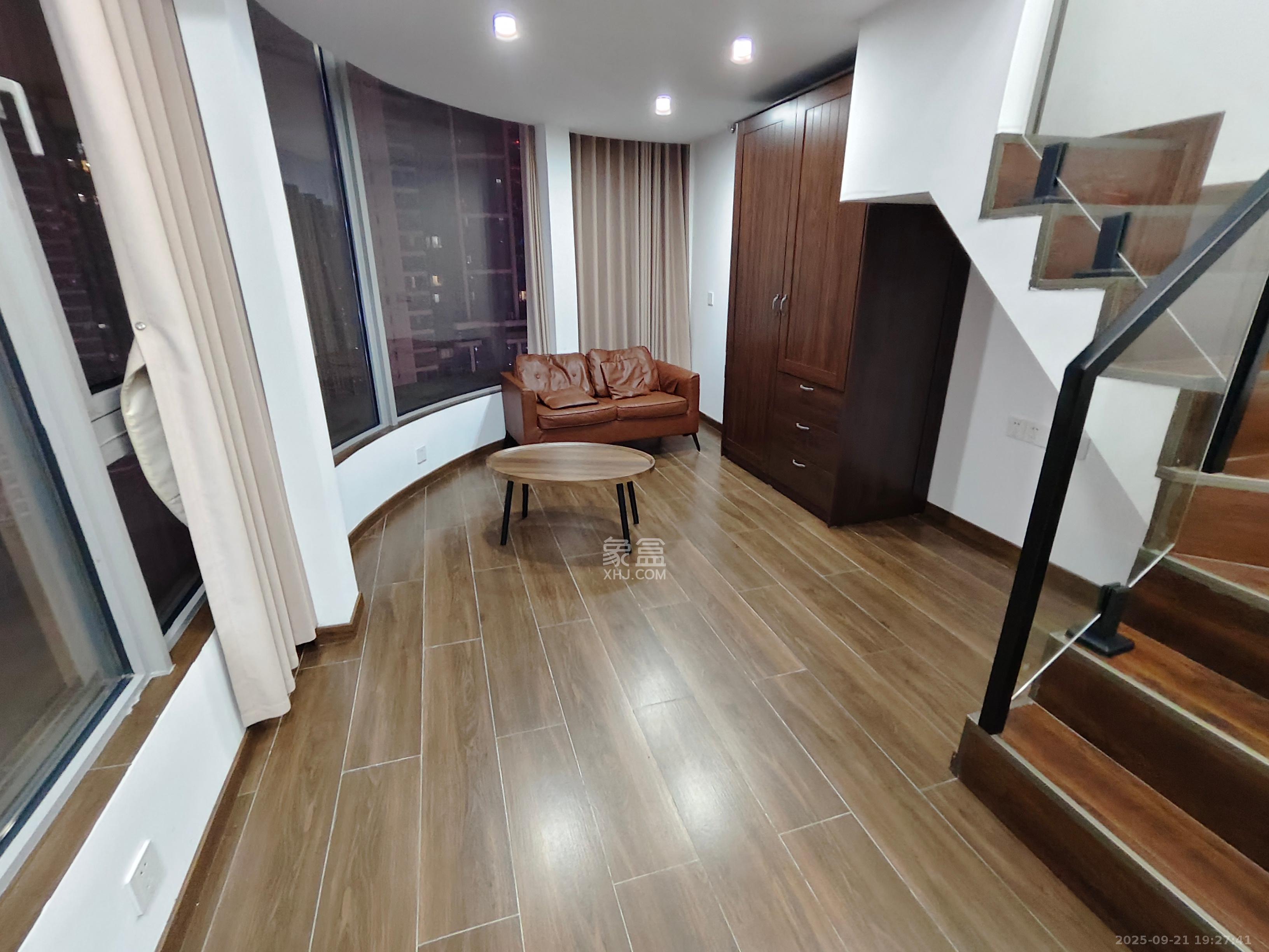 保利天禧EF区 1室1厅1卫 2300.0元/月 保利天禧EF区 1室1厅1卫 2300.0元/月室内图