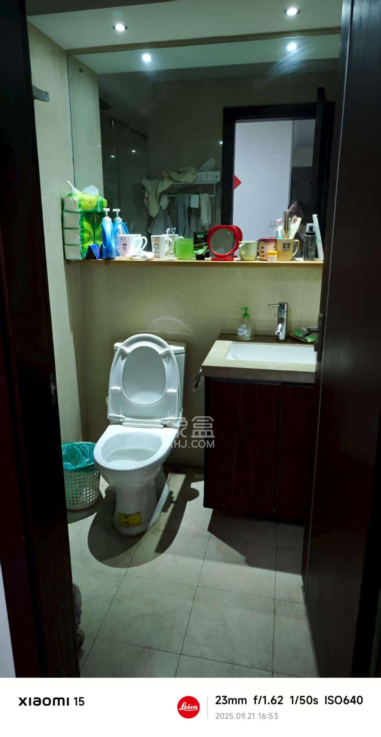 时代倾城一期  2室2厅1卫    2200.0元/月室内图