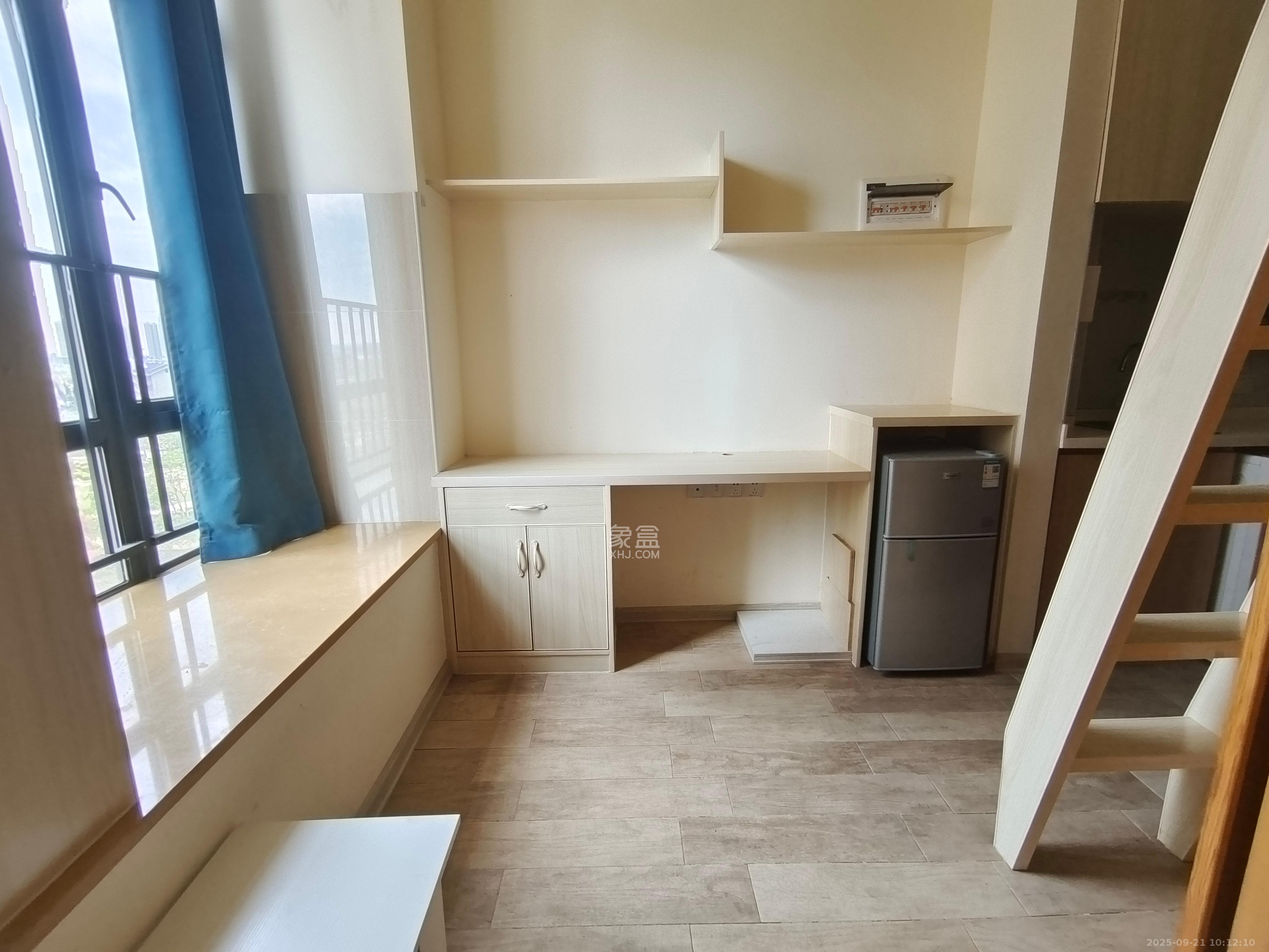 兰亭湾畔  1室1厅1卫    1000.0元/月室内图