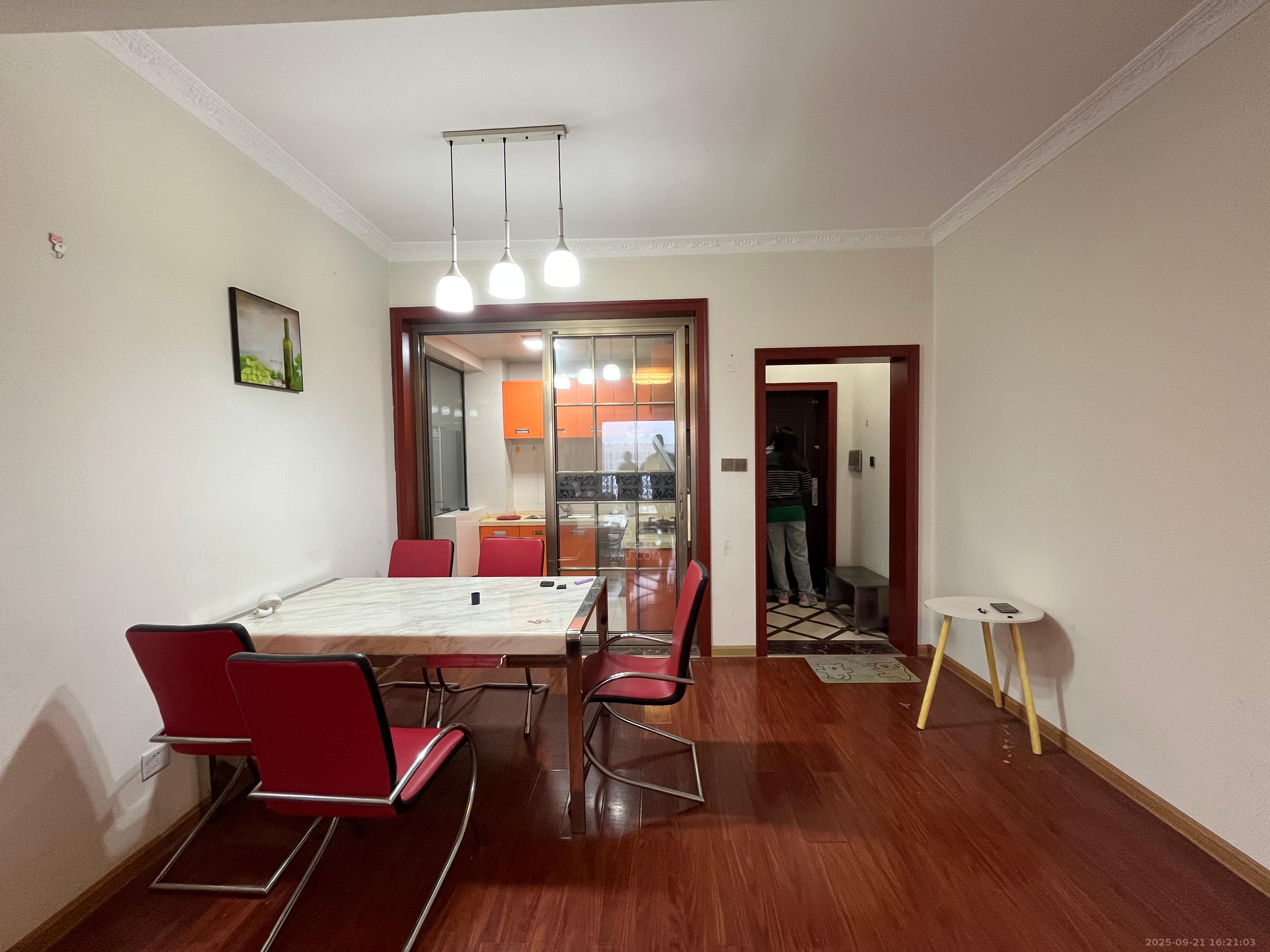 流金岁月-华晨国际  2室2厅1卫    1600.0元/月 流金岁月-华晨国际  2室2厅1卫    1600.0元/月室内图