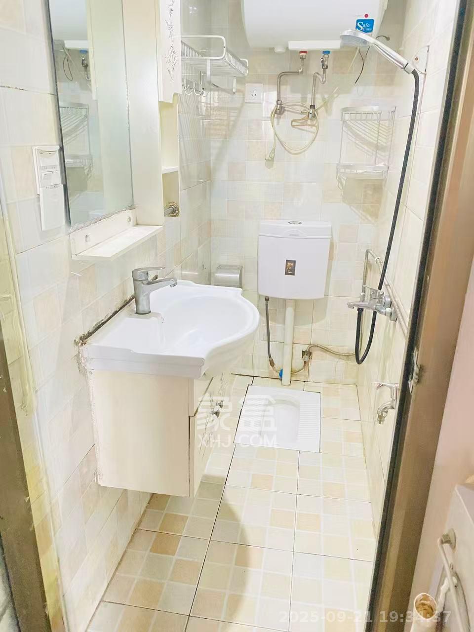 东宜兰园 2室1厅1卫 1000.0元/月 东宜兰园 2室1厅1卫 1000.0元/月室内图