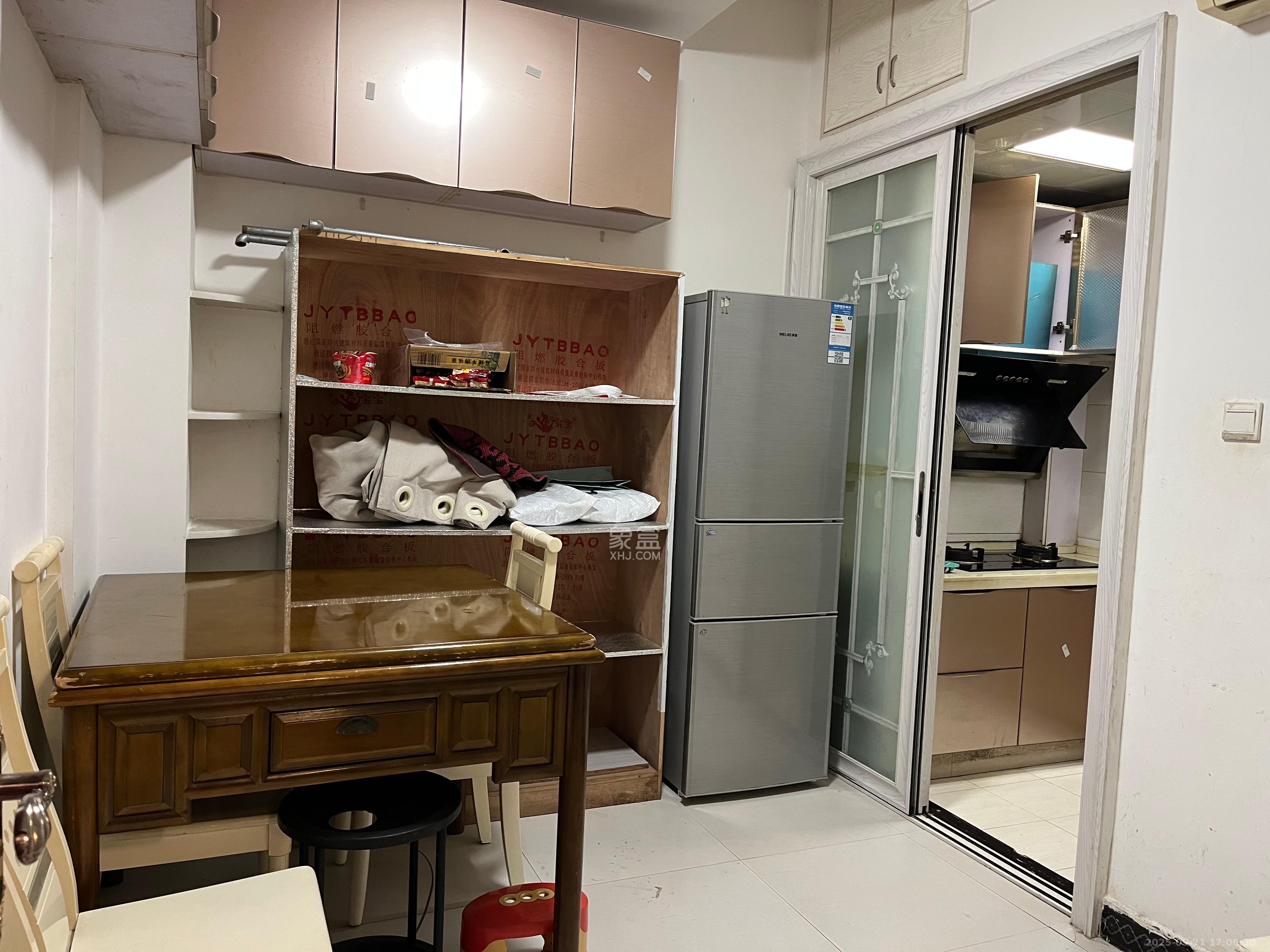 富基世纪公园 1室1厅1卫 1100.0元/月 富基世纪公园 1室1厅1卫 1100.0元/月室内图