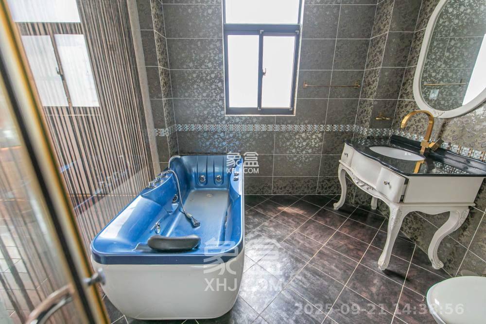 幸福里润城(幸福里二期) 3室2厅2卫 2300.0元/月 幸福里润城(幸福里二期) 3室2厅2卫 2300.0元/月室内图