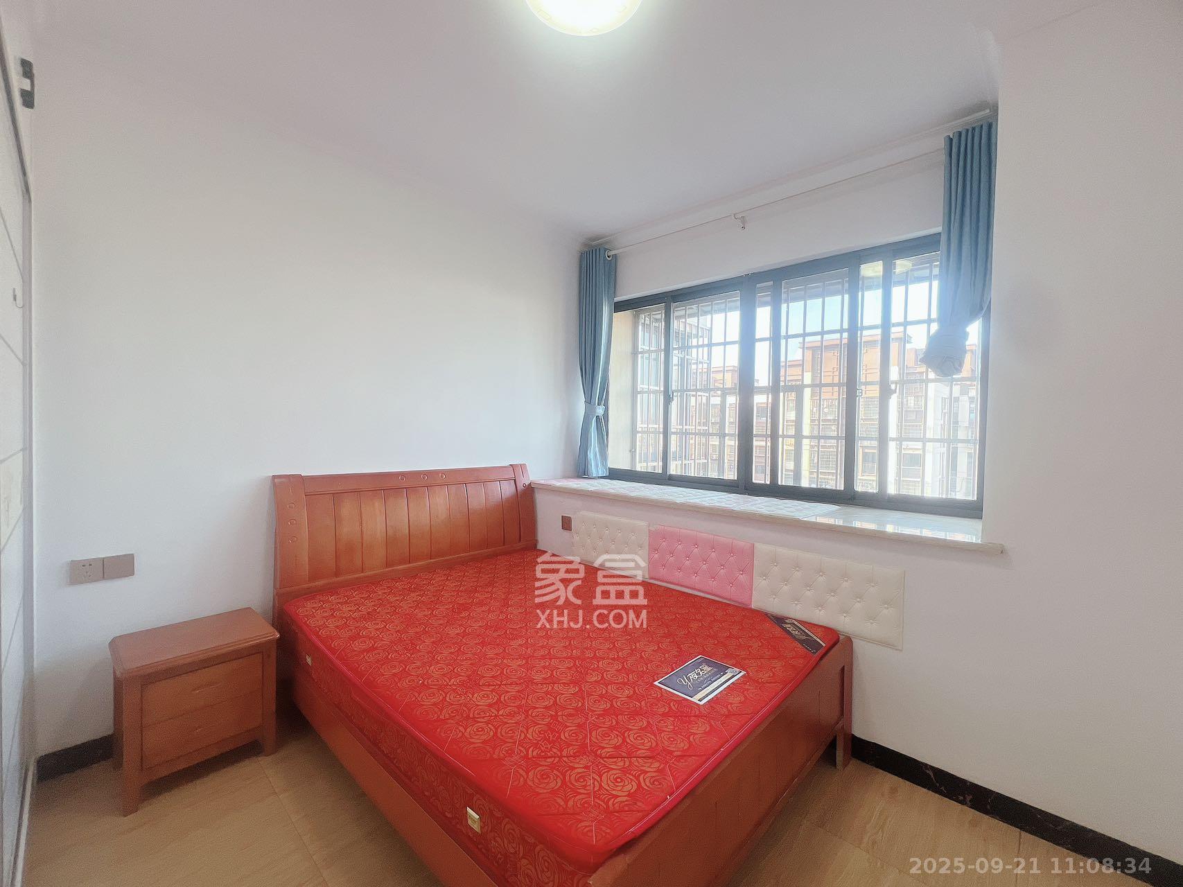 桥头家苑一期  4室0厅0卫    1800.0元/月室内图