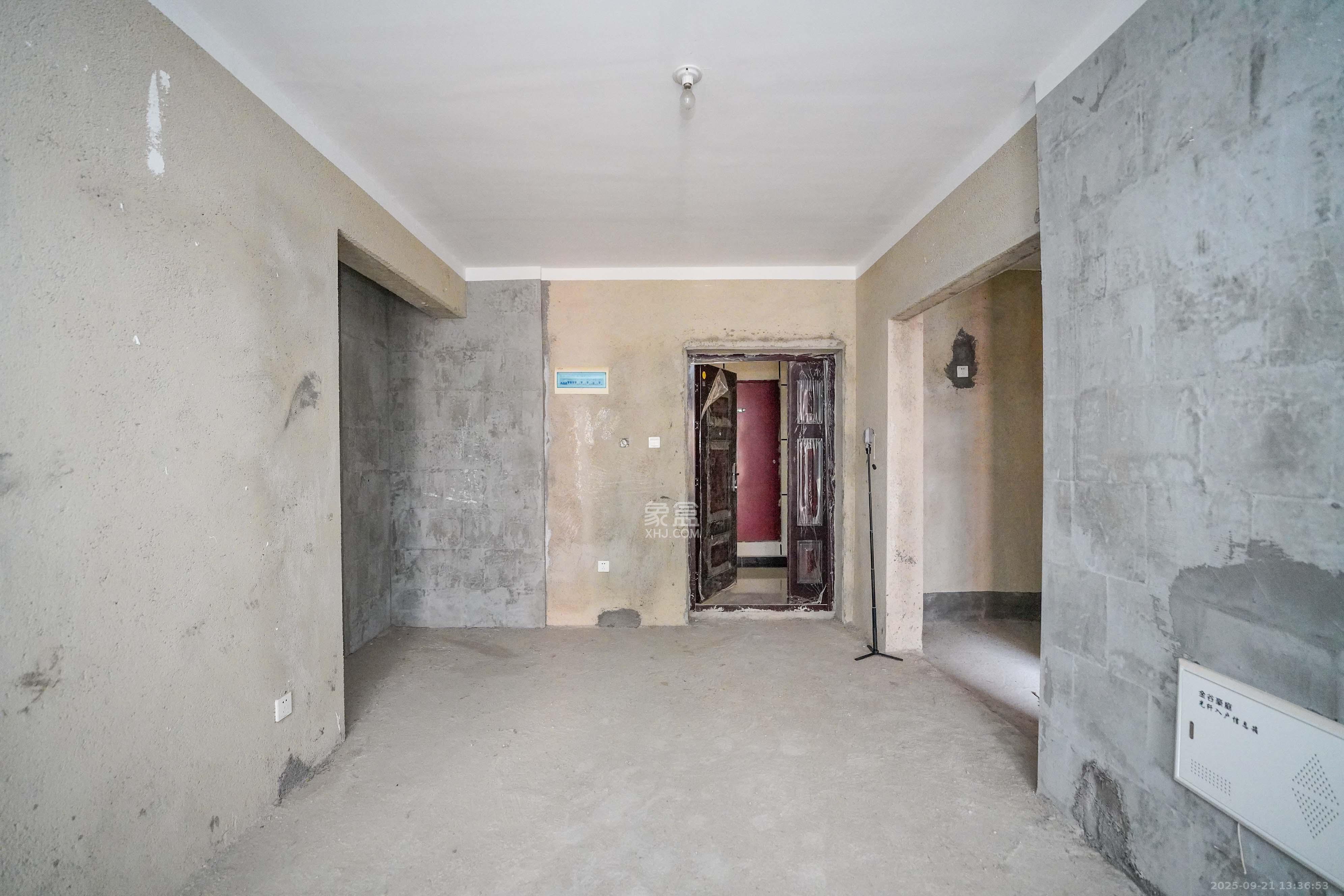 金谷豪庭  2室2厅1卫    50.0万客厅