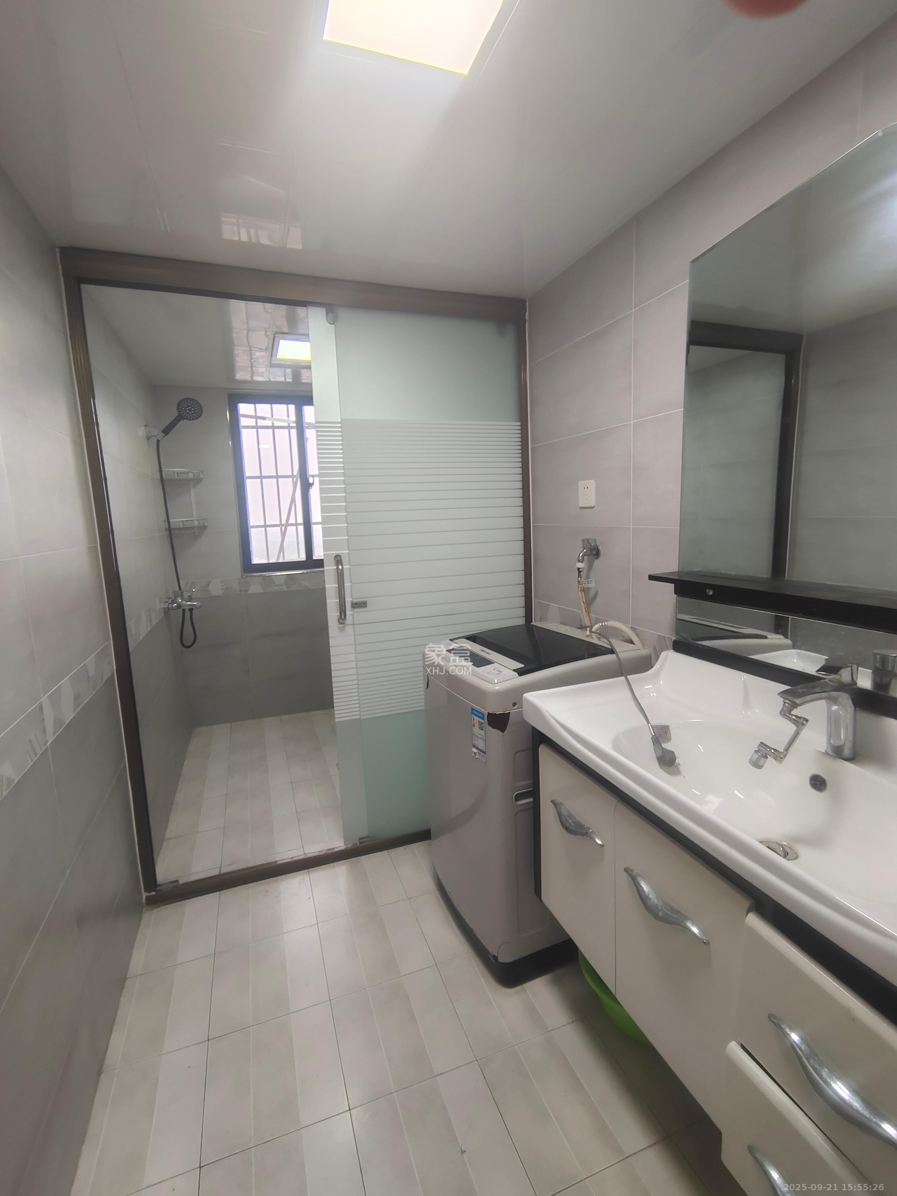 丰源国际  1室0厅0卫    2100.0元/月室内图