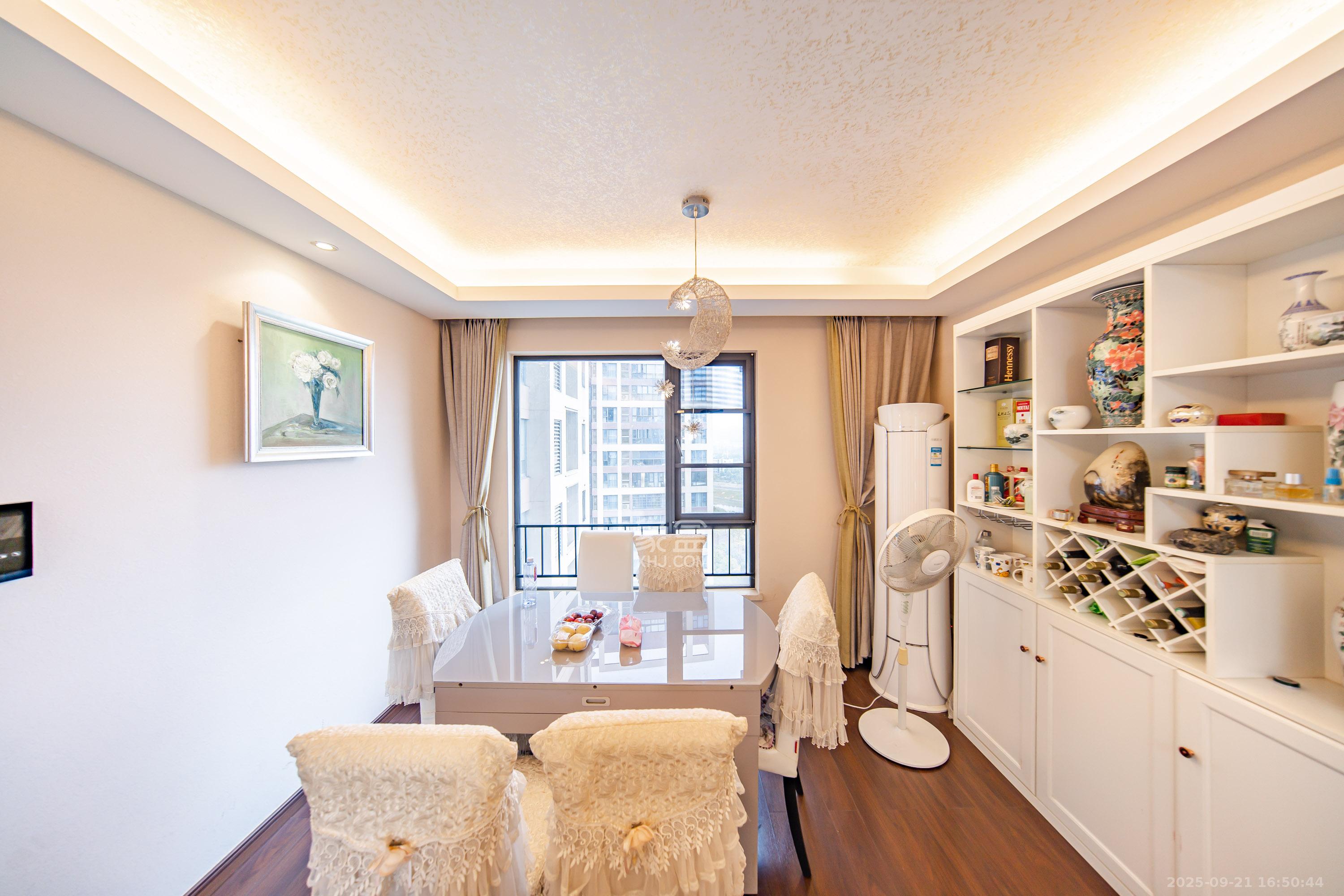 万科白鹭郡  3室2厅2卫    125.0万其他