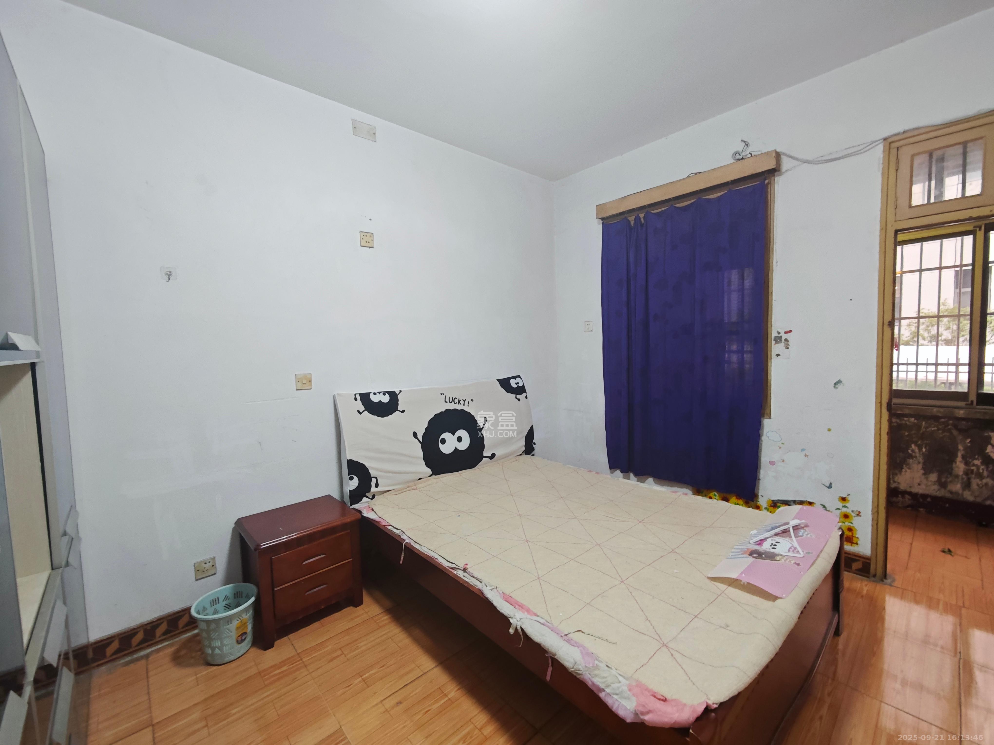 通程物流宿舍 2室1厅1卫 1500.0元/月 通程物流宿舍 2室1厅1卫 1500.0元/月室内图