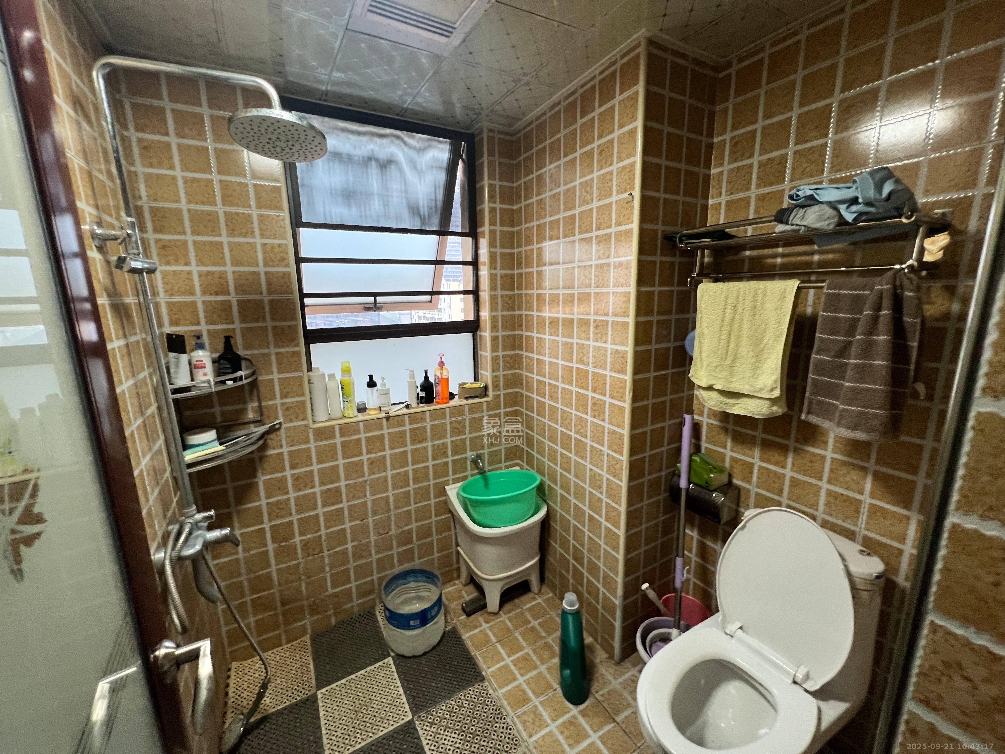 世茂铂翠湾二期 3室2厅1卫 2800.0元/月 世茂铂翠湾二期 3室2厅1卫 2800.0元/月室内图