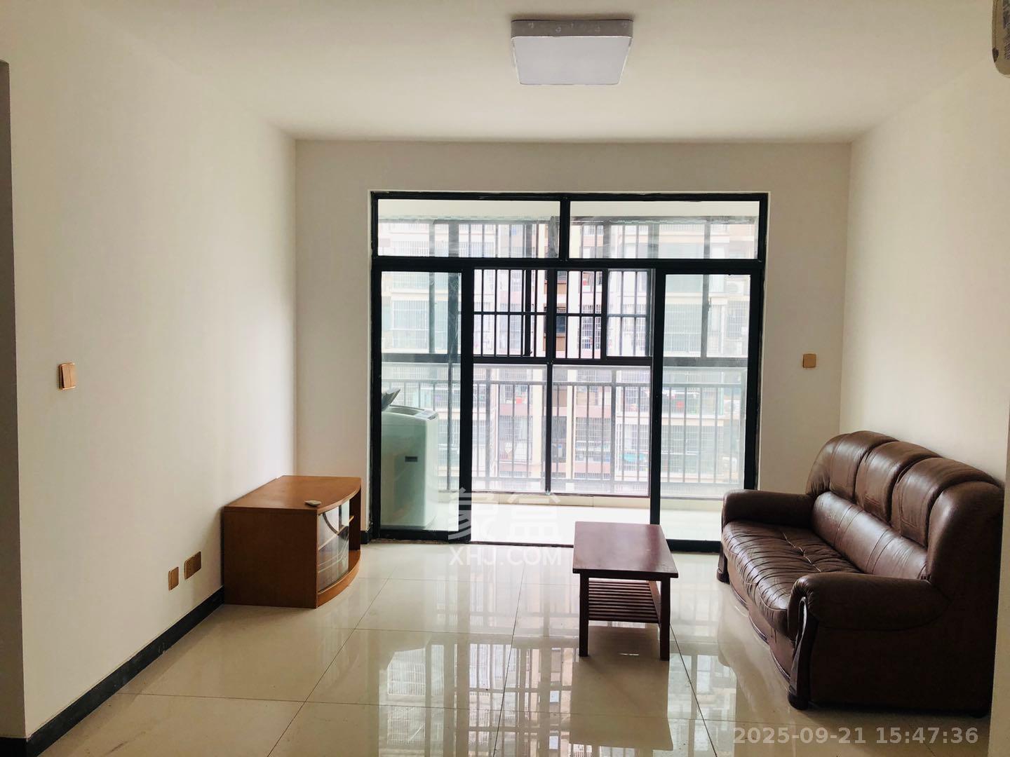 长城水郡 2室2厅1卫 1500.0元/月 长城水郡 2室2厅1卫 1500.0元/月室内图