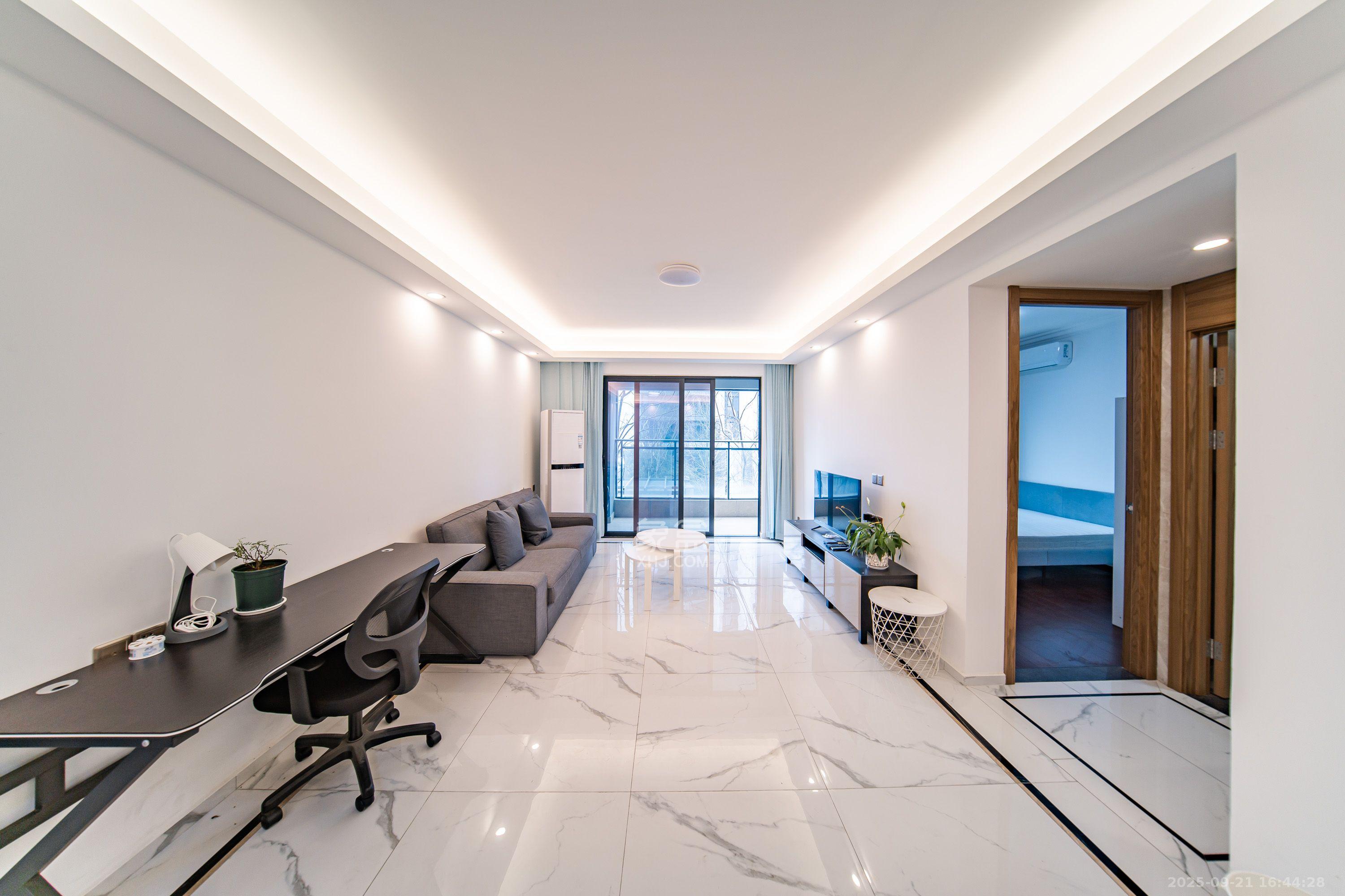 中海阅江府 3室2厅2卫 4300.0元/月 中海阅江府 3室2厅2卫 4300.0元/月室内图