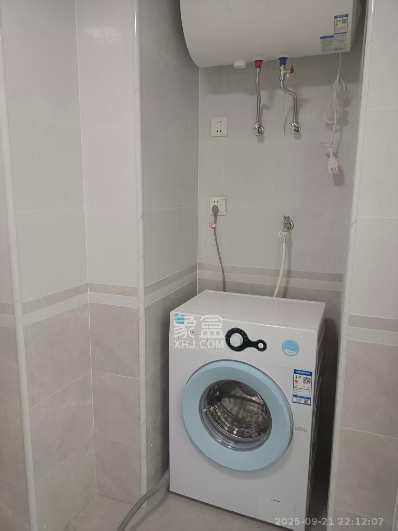 梅溪湖家居建材城 1室1厅1卫 1200.0元/月 梅溪湖家居建材城 1室1厅1卫 1200.0元/月室内图