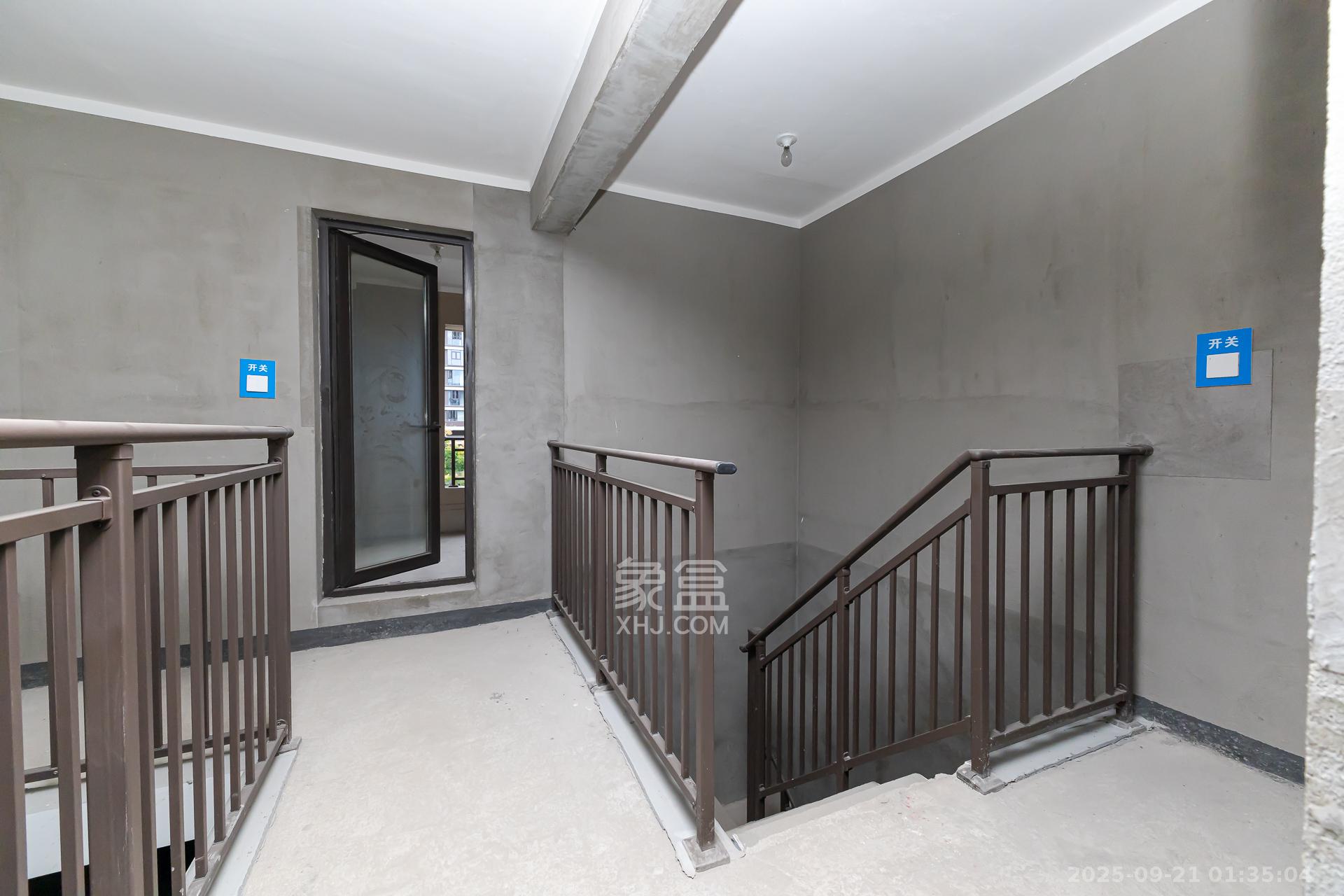 时代建发和著  4室2厅2卫   310.00万其他
