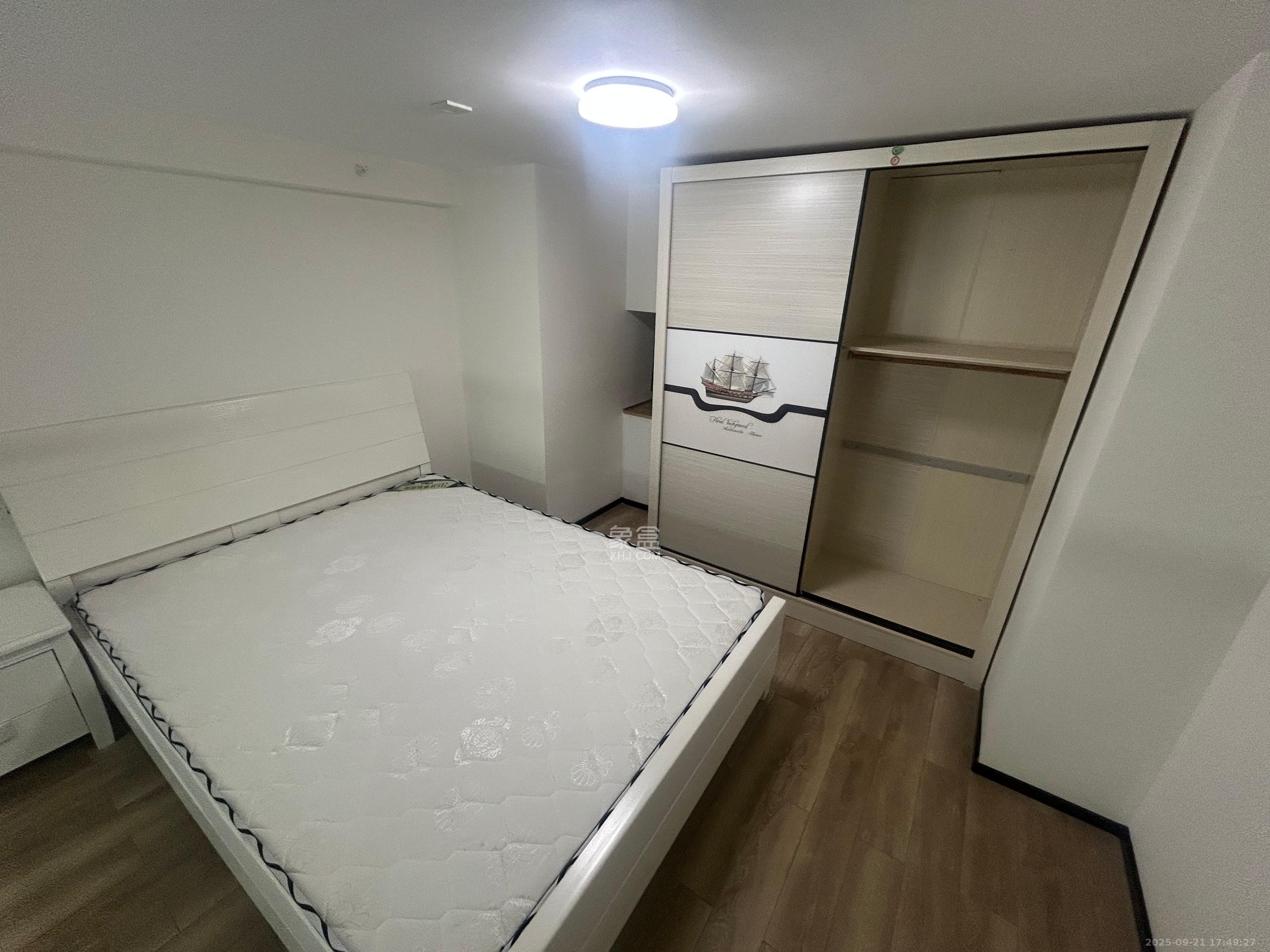 藏珑湖上公馆 1室1厅1卫 2000.0元/月 藏珑湖上公馆 1室1厅1卫 2000.0元/月室内图