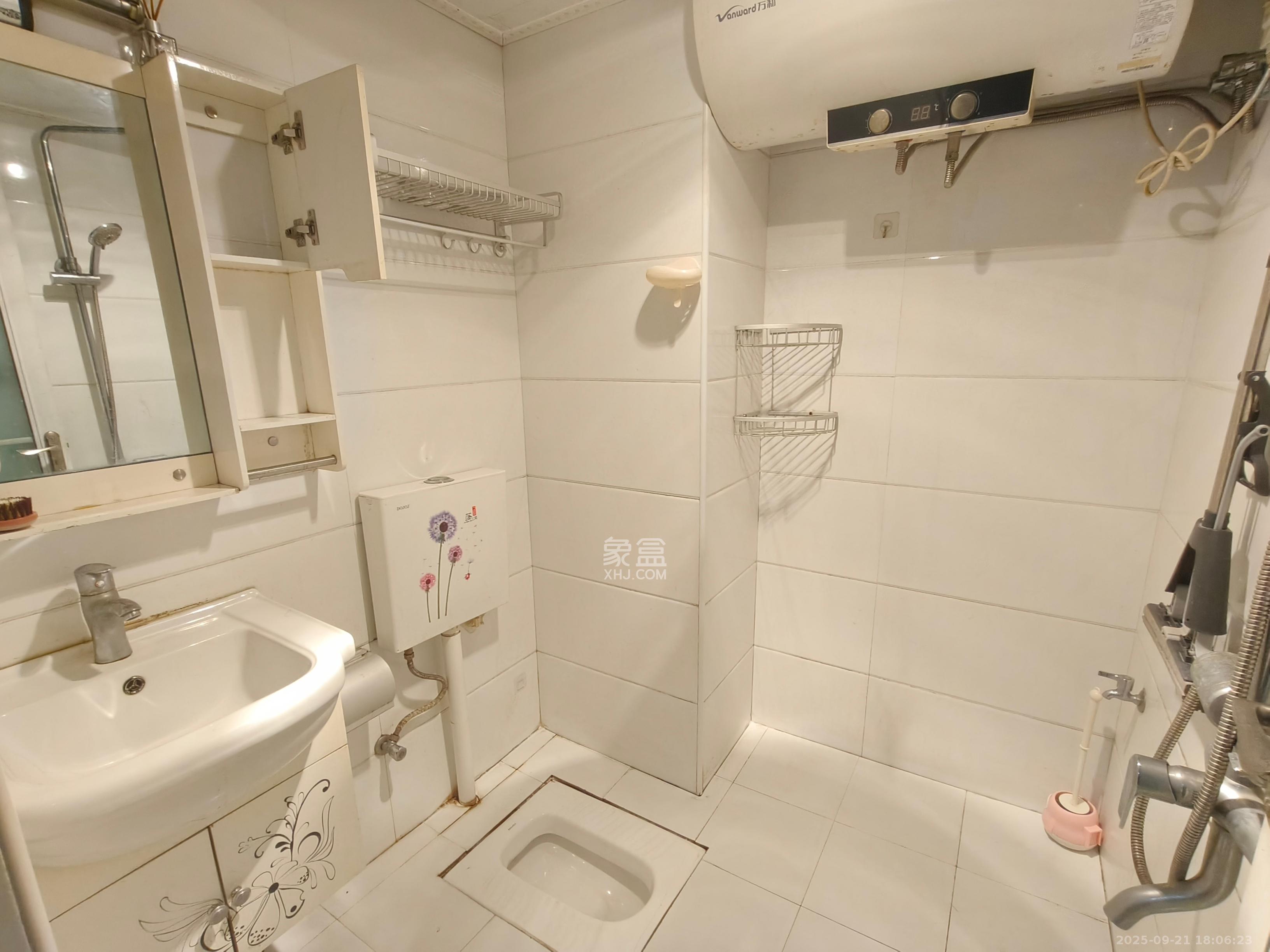 I尚国际(元泰大厦) 1室1厅1卫 1300.0元/月 I尚国际(元泰大厦) 1室1厅1卫 1300.0元/月室内图