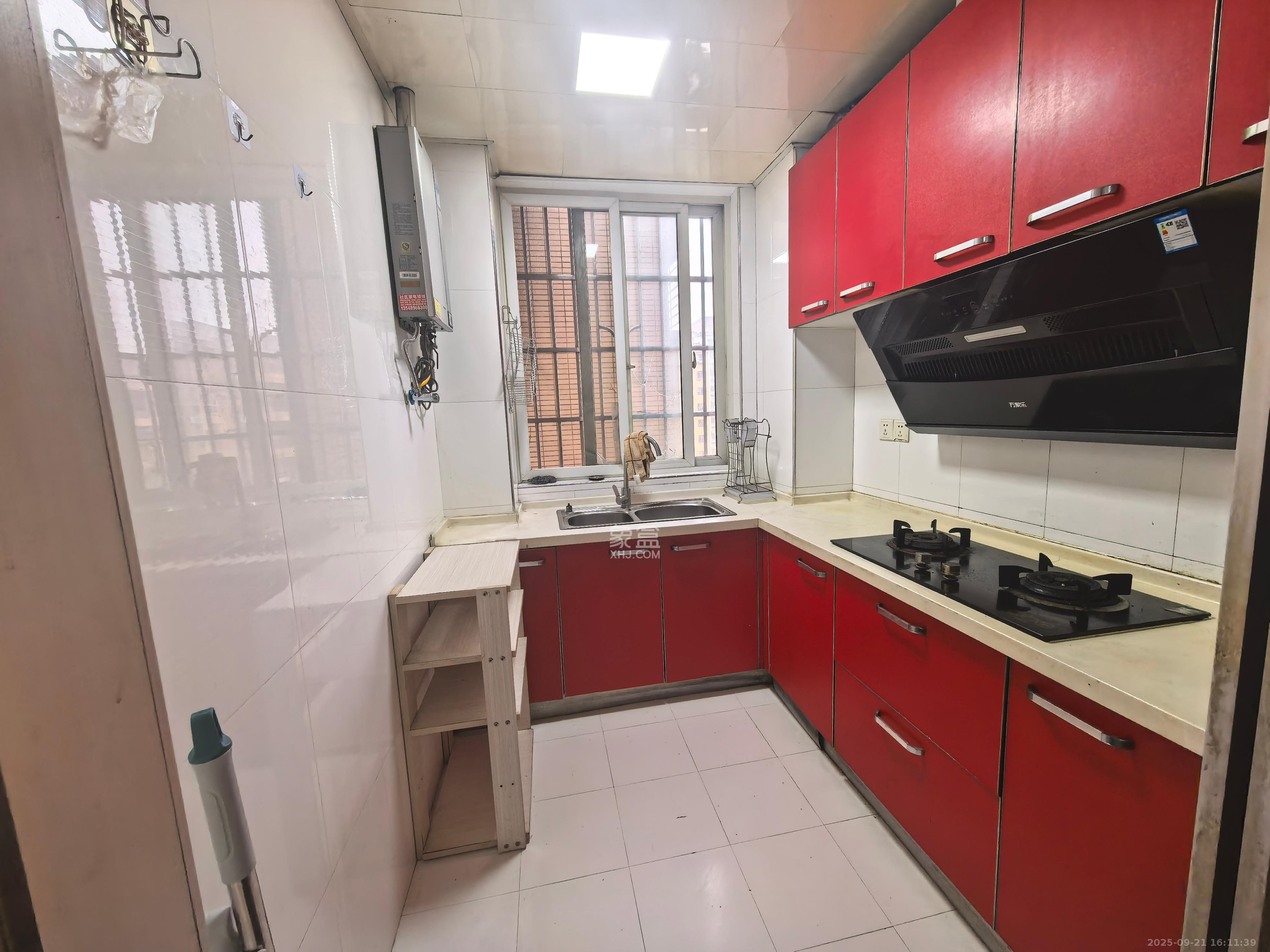 万丽景园  1室2厅2卫    1900.0元/月室内图