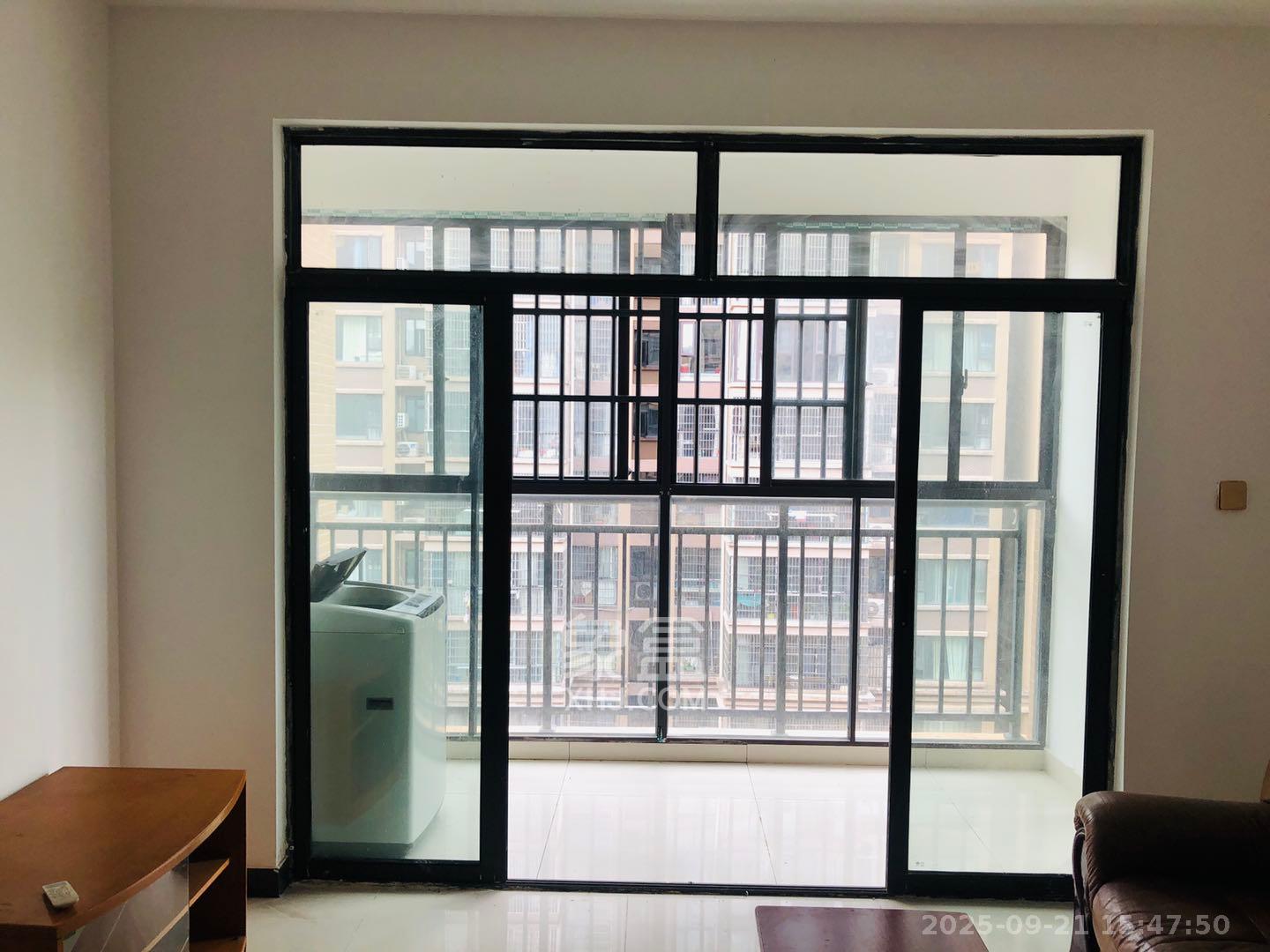 长城水郡 2室2厅1卫 1500.0元/月 长城水郡 2室2厅1卫 1500.0元/月室内图