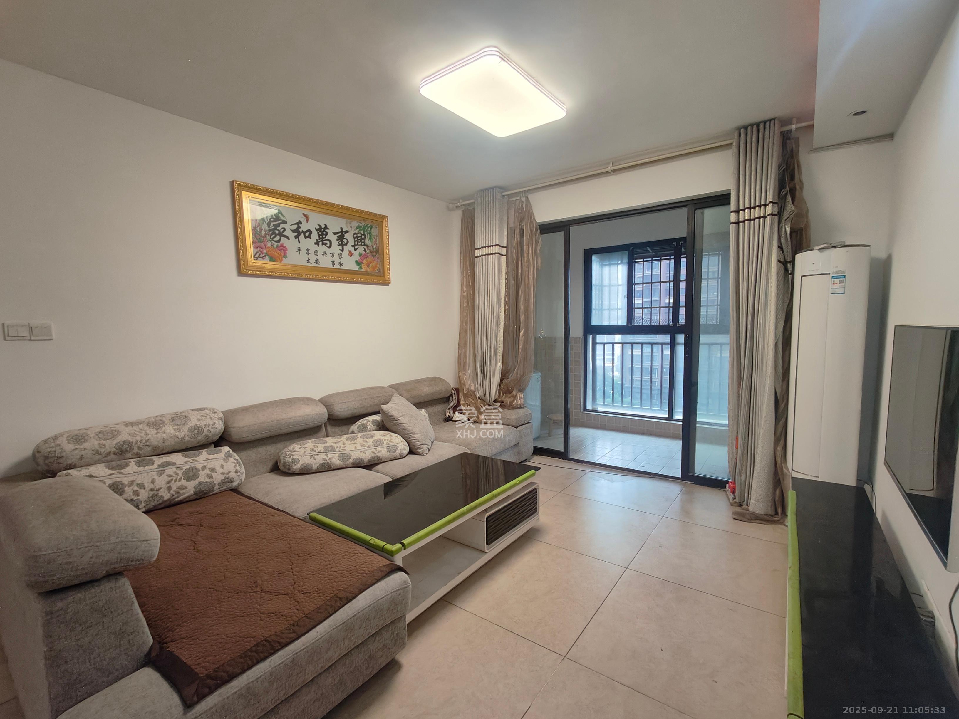 新城国际花都  3室2厅1卫    1600.0元/月室内图