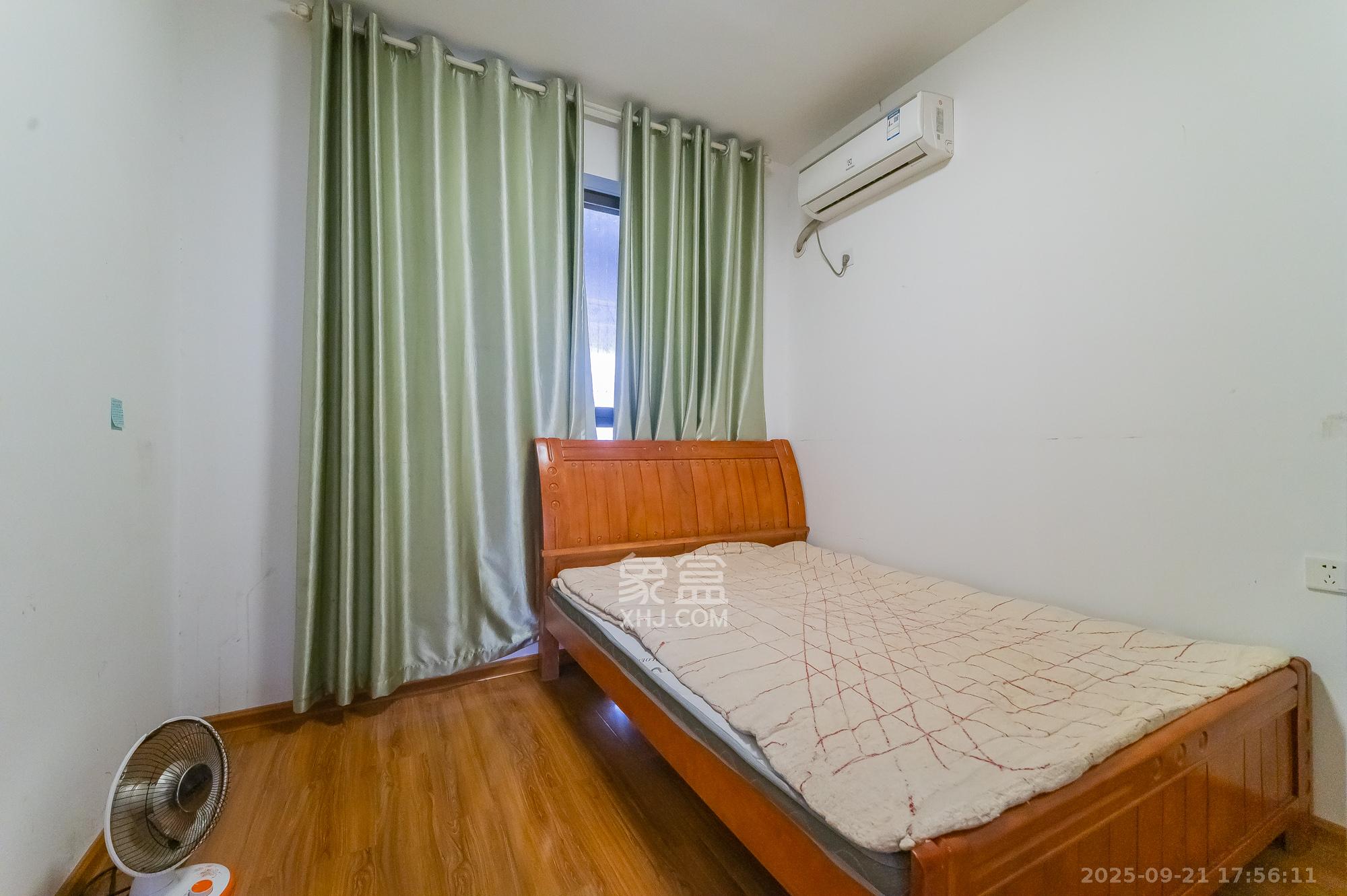 未来漫城  3室1厅1卫    89.8万卧室