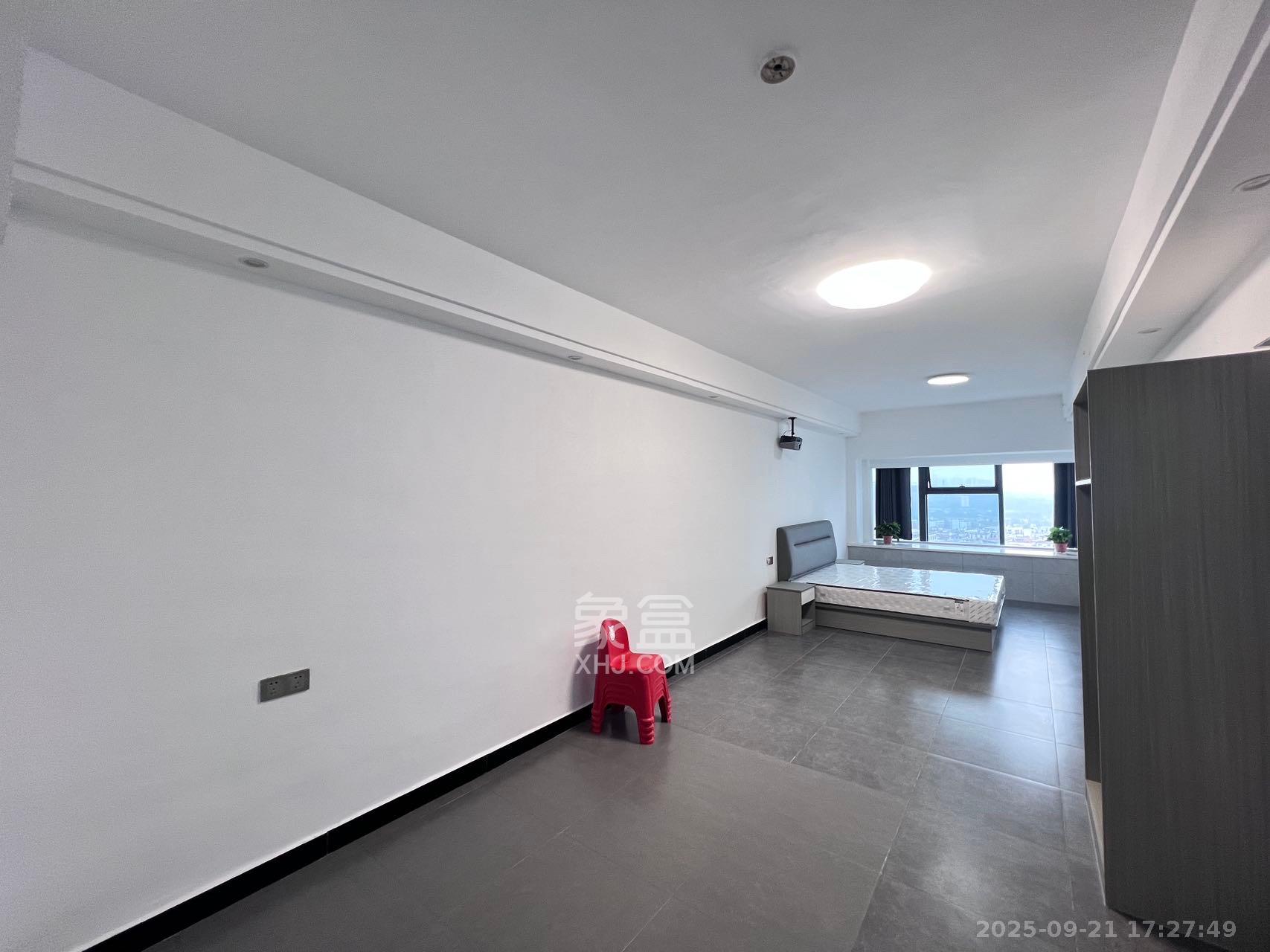 裕天国际商汇中心 1室1厅1卫 1600.0元/月 裕天国际商汇中心 1室1厅1卫 1600.0元/月室内图