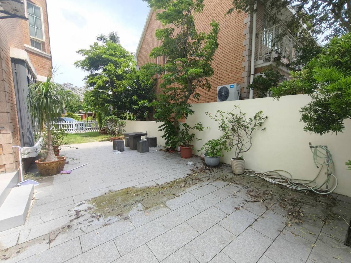 银梦别墅 6室2厅2卫 18000.0元/月 银梦别墅 6室2厅2卫 18000.0元/月室内图