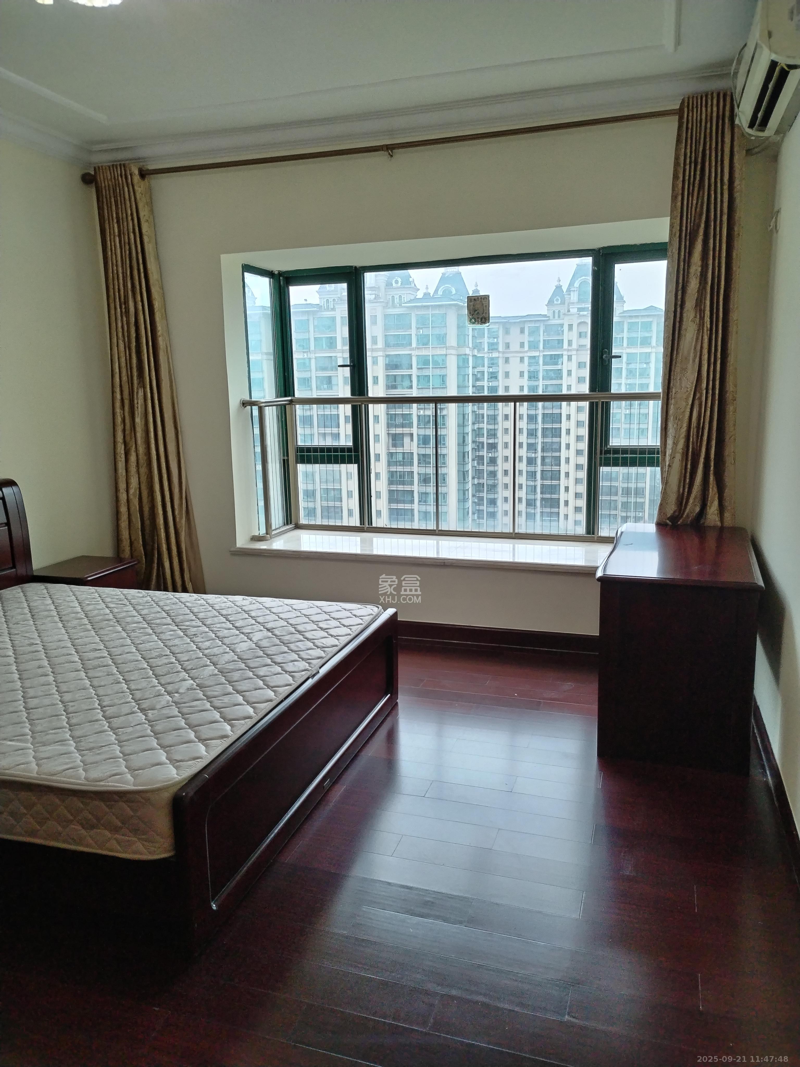 恒大华府  4室2厅2卫    4600.0元/月室内图