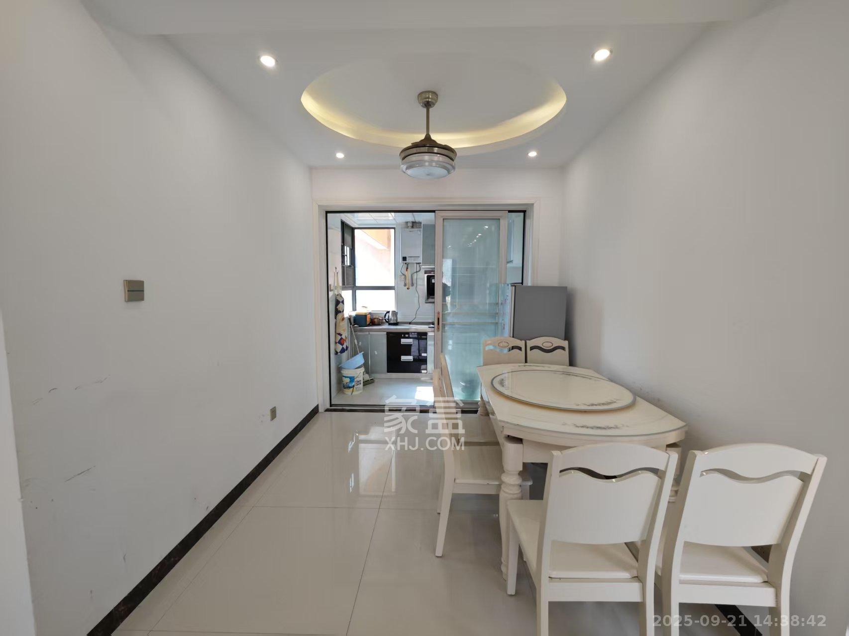 杜鹃文苑  3室2厅2卫    2400.0元/月室内图