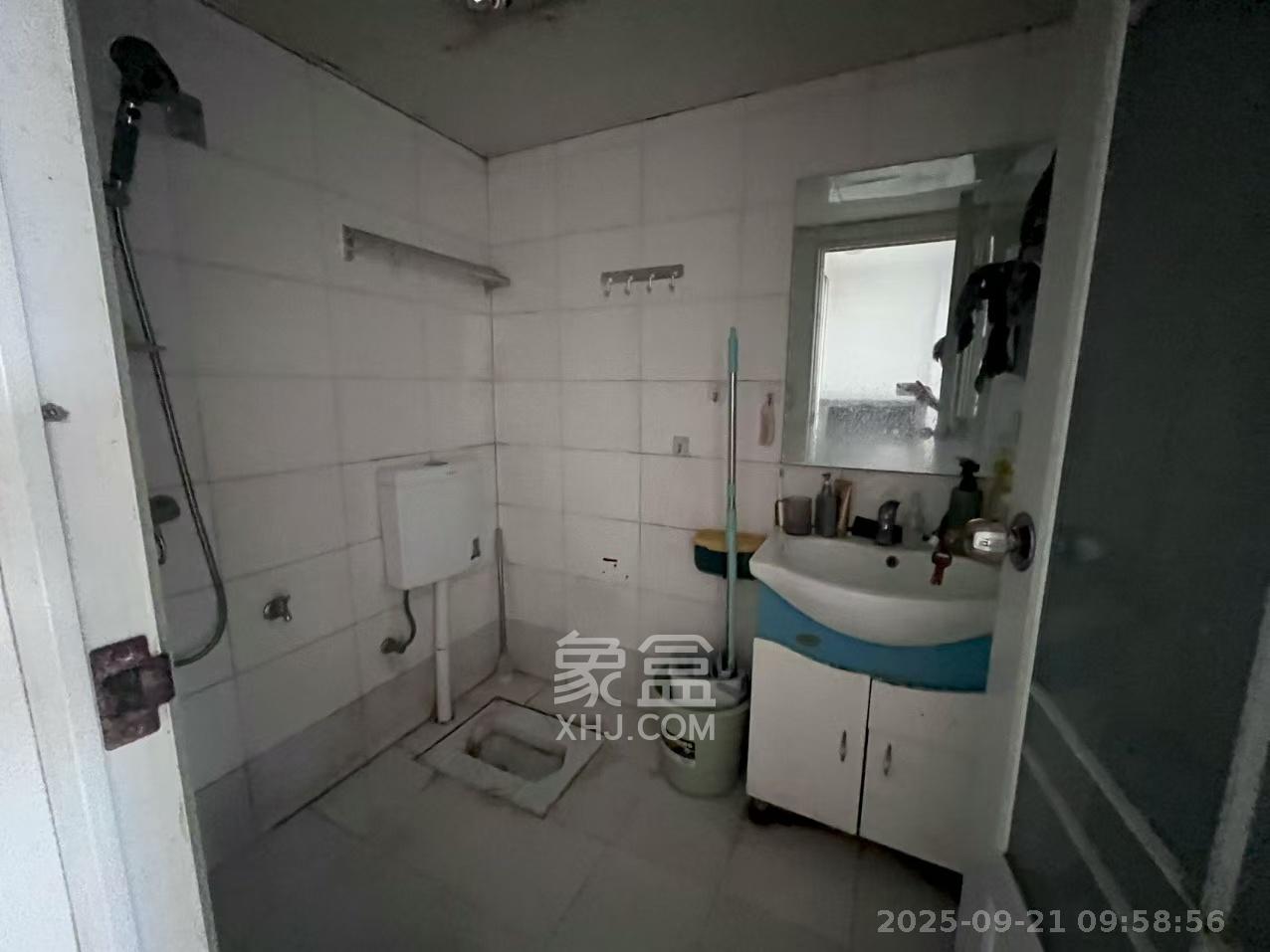 金桂名城  1室1厅1卫    800.0元/月室内图