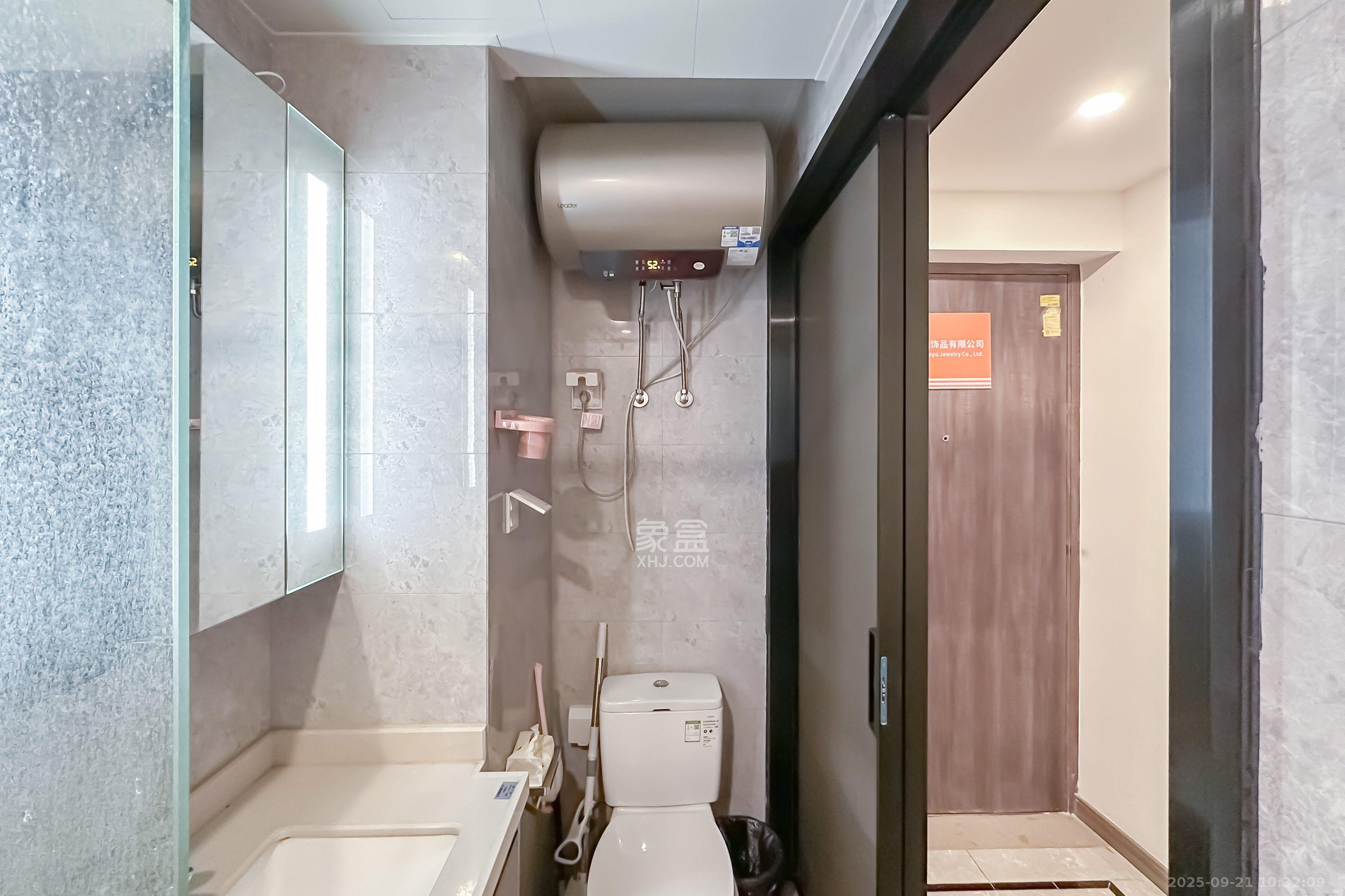 映客龙湖璟翠公馆（映客龙湖璟翠中心）   38.85㎡      1400.0元/月室内图