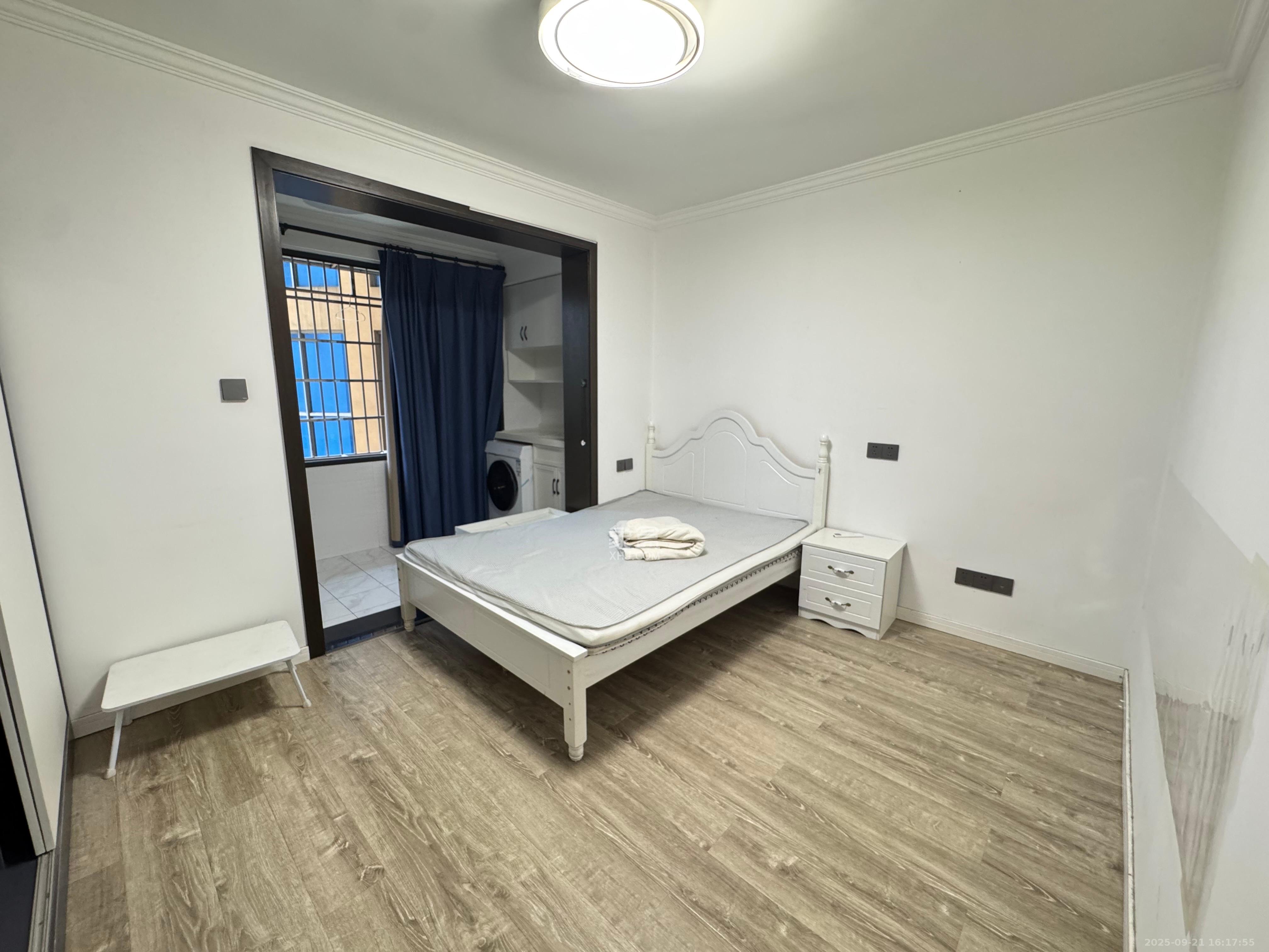 园中园  3室2厅1卫    3000.0元/月室内图