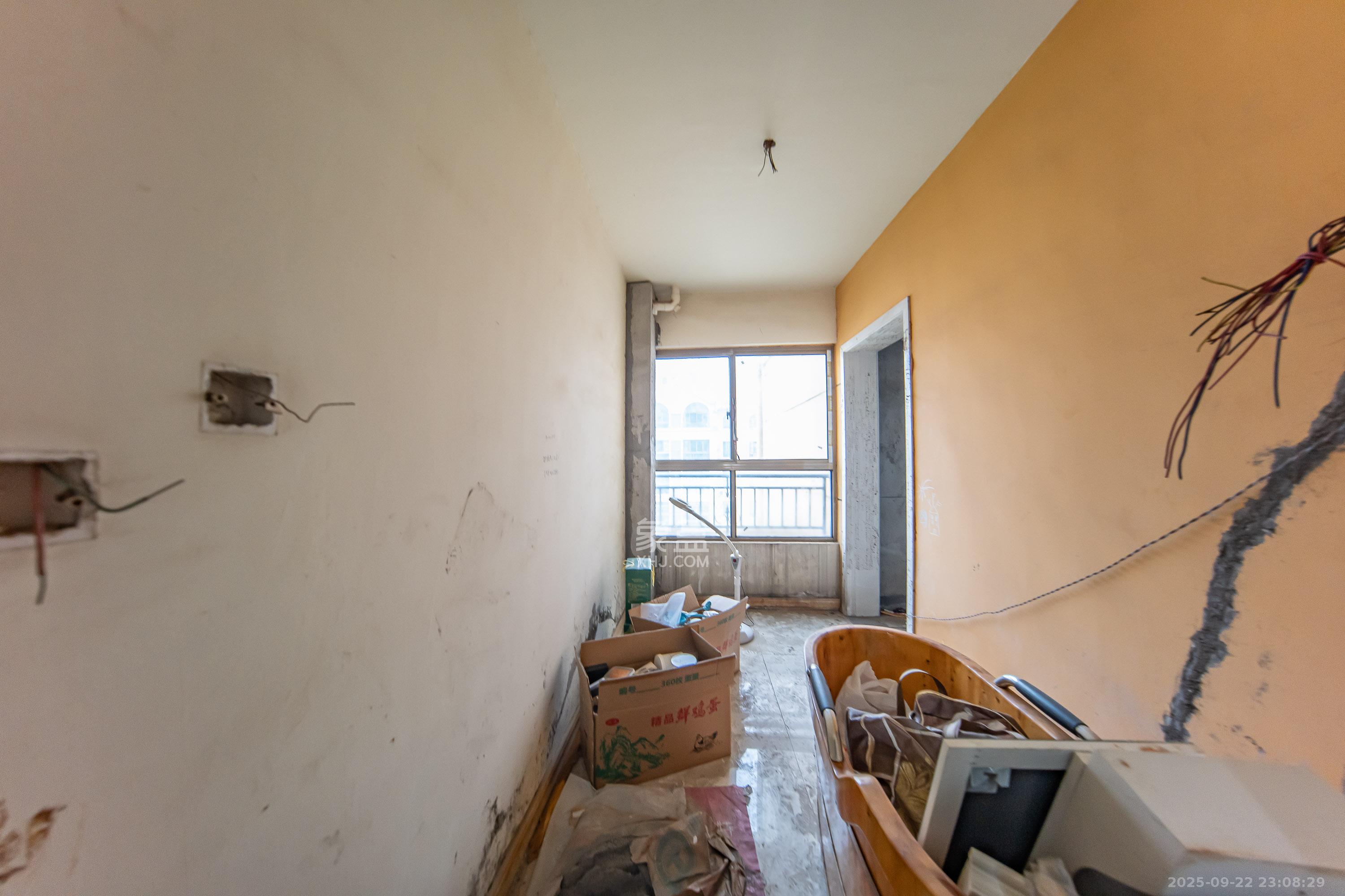 米兰春天 4室2厅2卫 69.8万 米兰春天 4室2厅2卫 69.8万其他