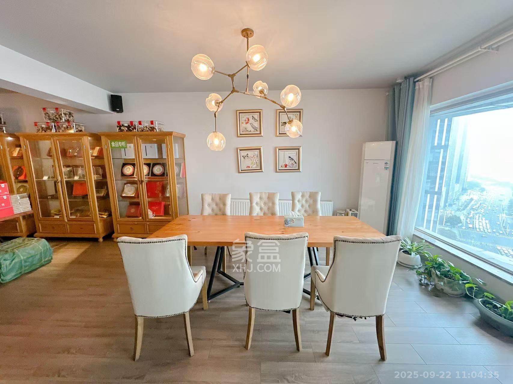 潮宗御苑  4室2厅2卫    6000.0元/月室内图