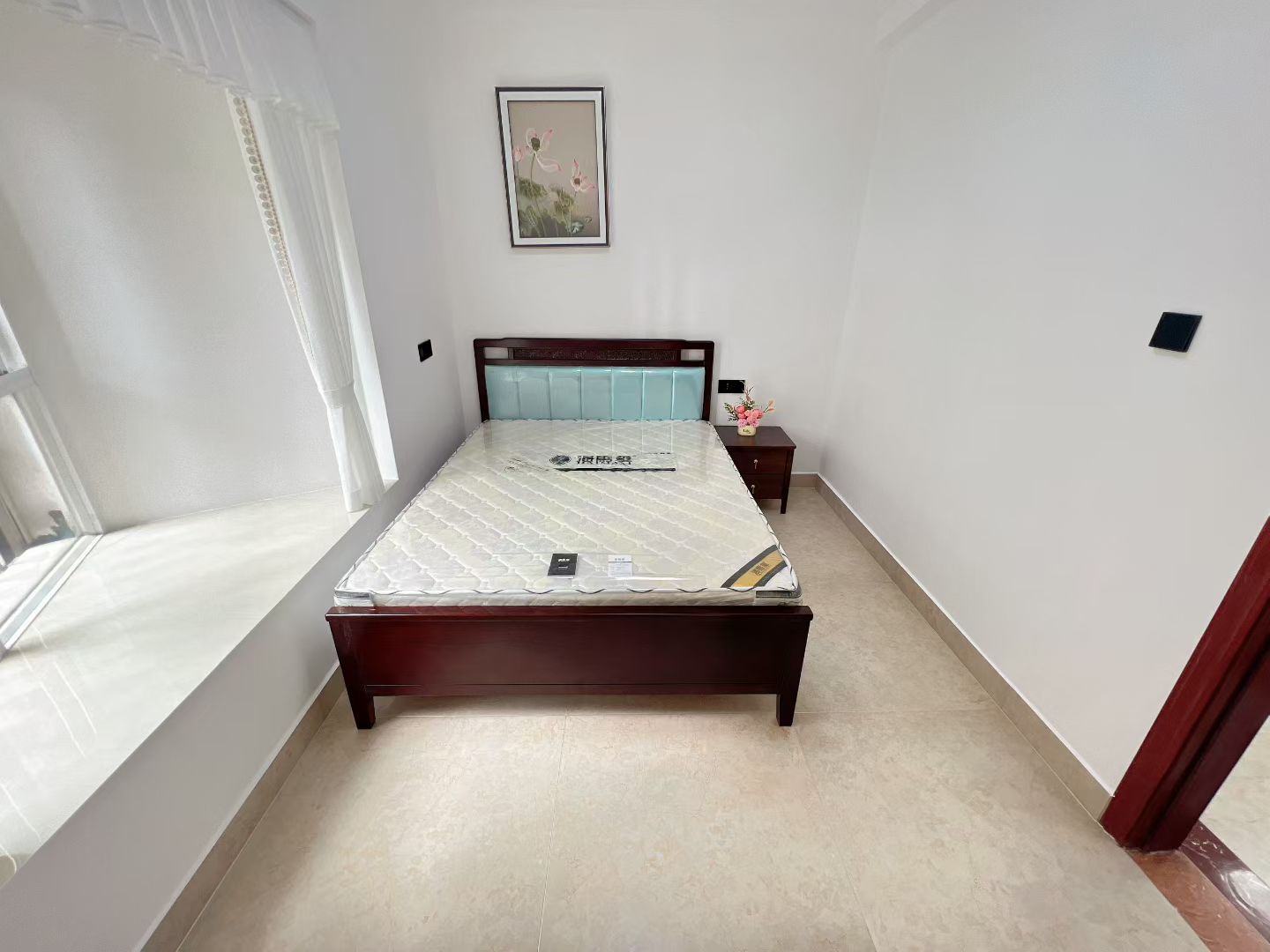 宝泰温泉花园 3室2厅1卫 128.0万 宝泰温泉花园 3室2厅1卫 128.0万客厅