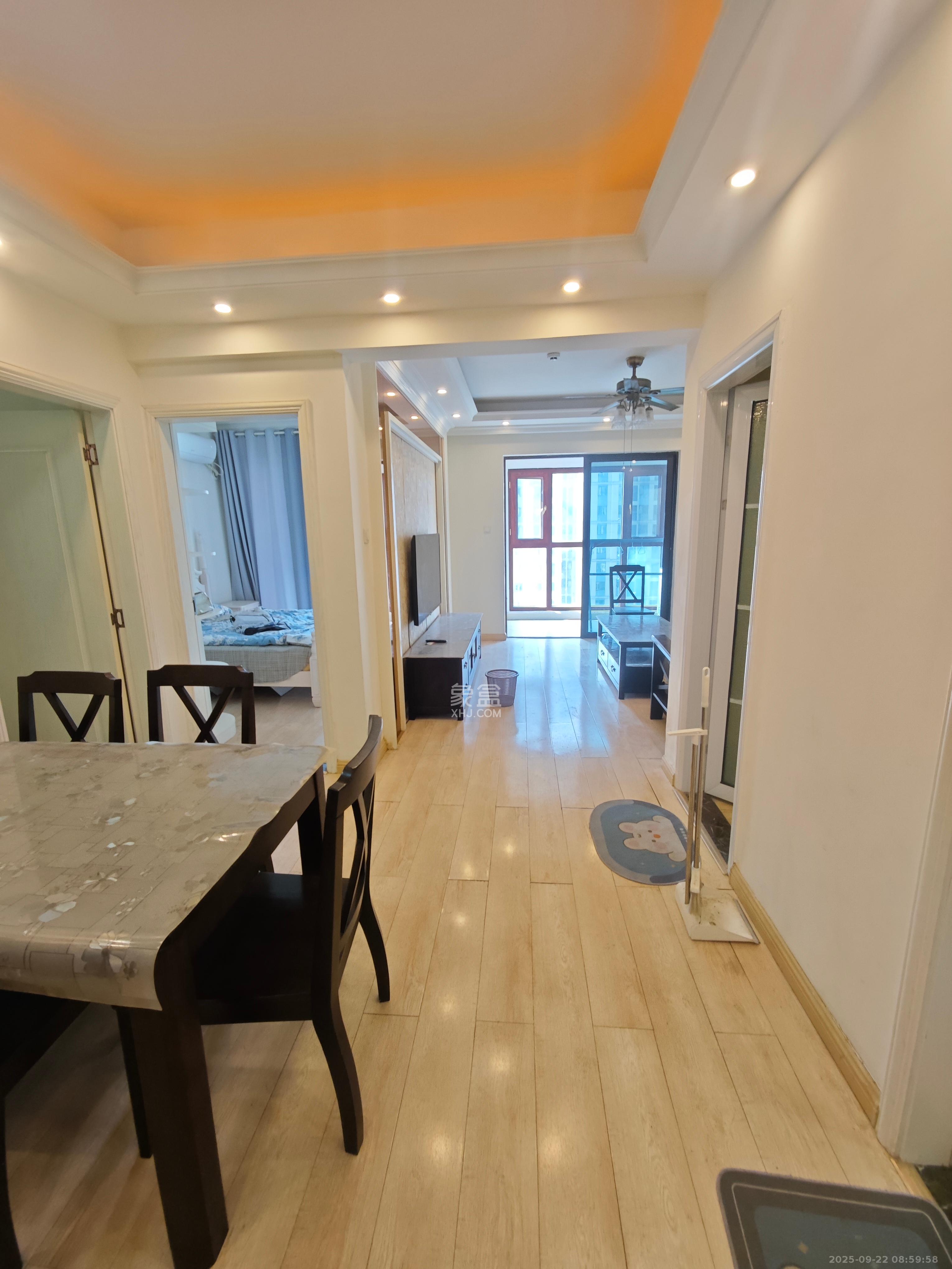 五江天街北区 2室2厅1卫 2400.0元/月 五江天街北区 2室2厅1卫 2400.0元/月室内图