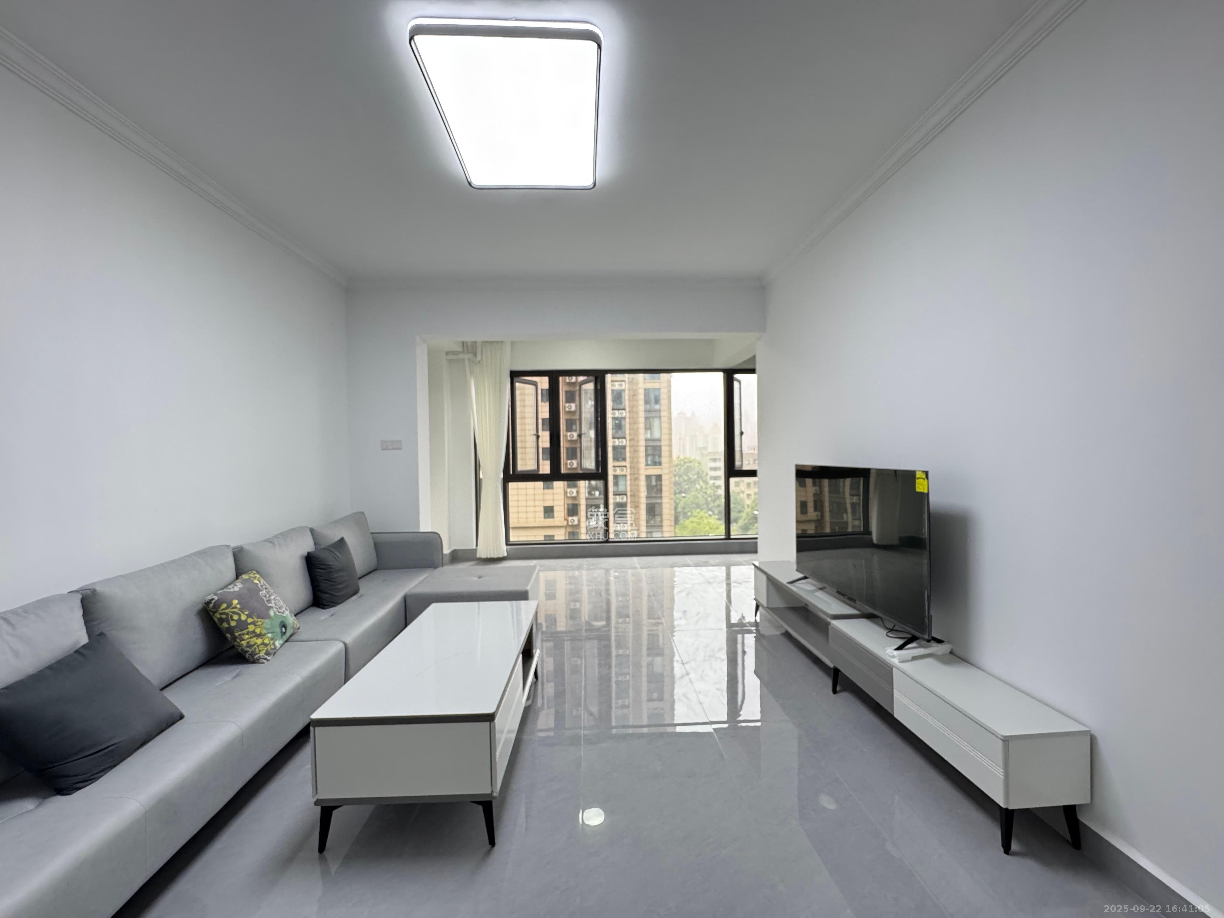 裕和府（乐万邦康桥悦城）  3室2厅2卫    2500.0元/月