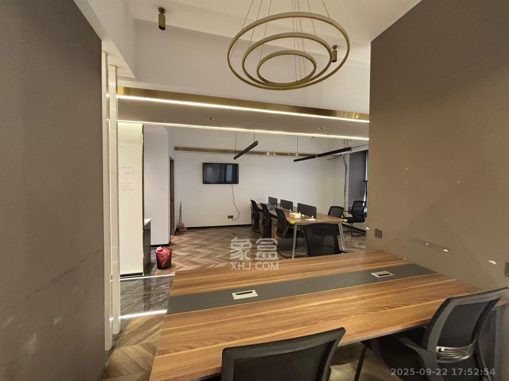 金科天悦(金科美邻汇) 1室1厅1卫 3500.0元/月 金科天悦(金科美邻汇) 1室1厅1卫 3500.0元/月室内图