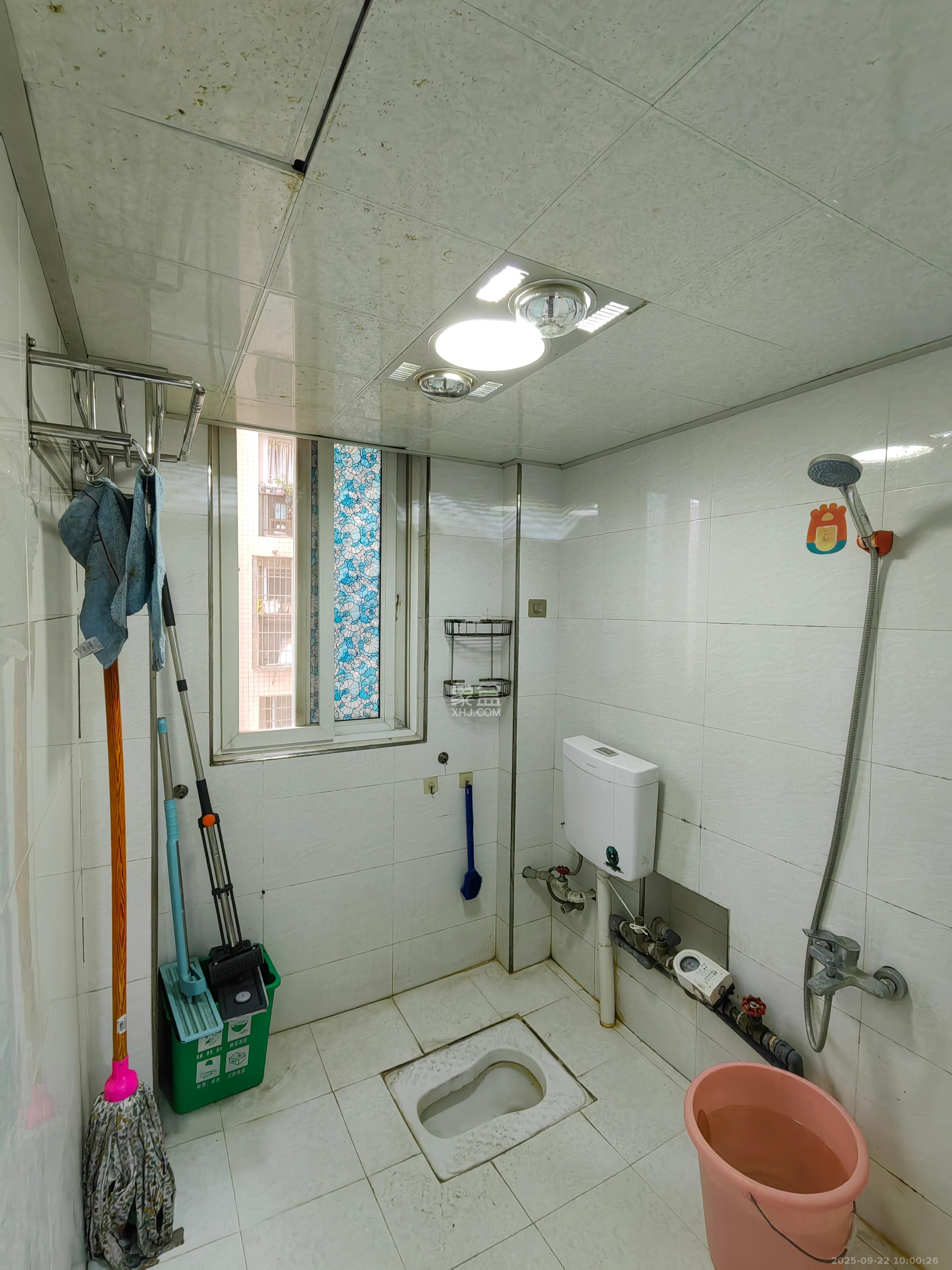 麓谷锦和园 3室2厅2卫 2100.0元/月 麓谷锦和园 3室2厅2卫 2100.0元/月室内图