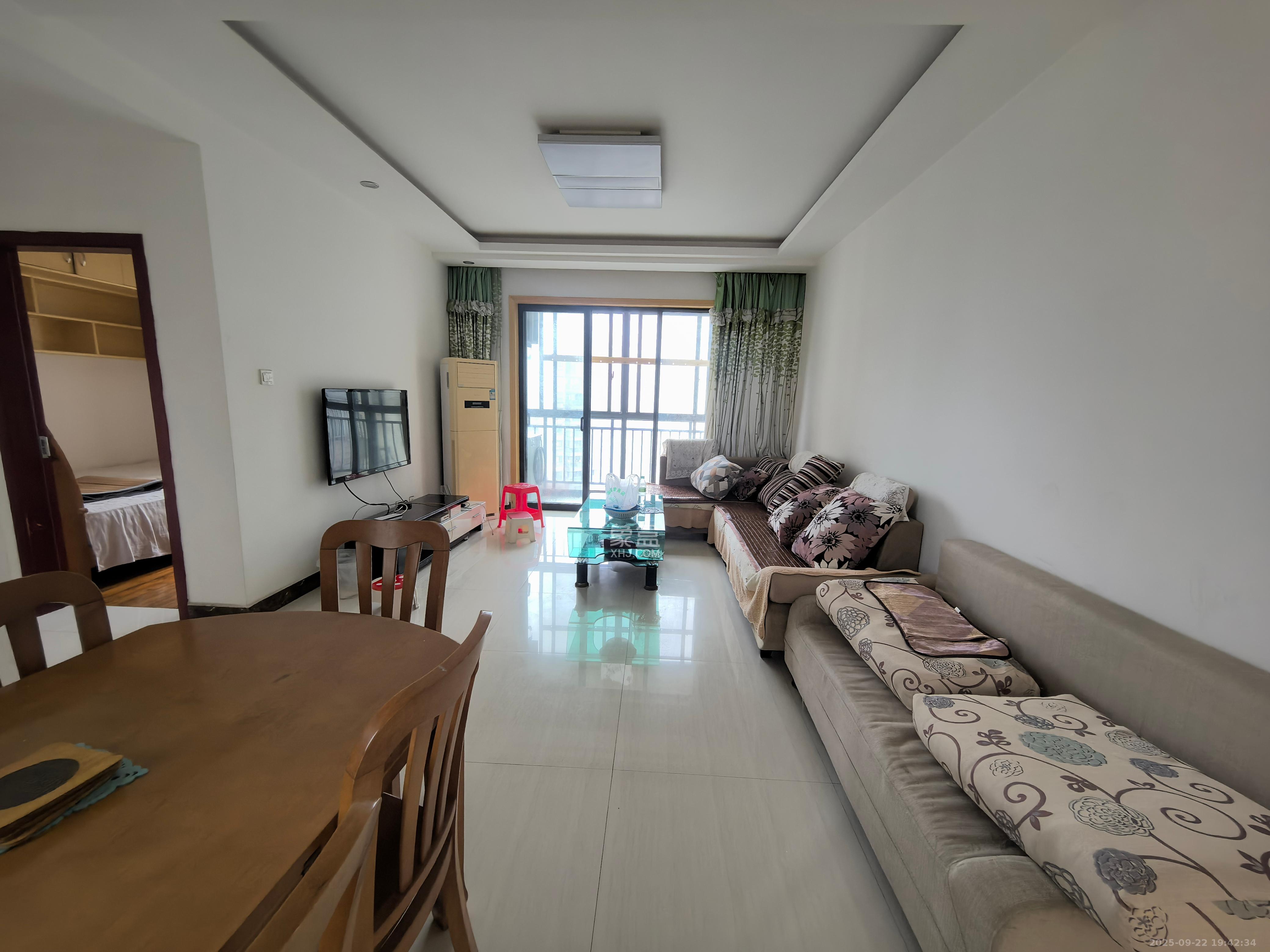 莱茵城 3室2厅1卫 2000.0元/月 莱茵城 3室2厅1卫 2000.0元/月室内图