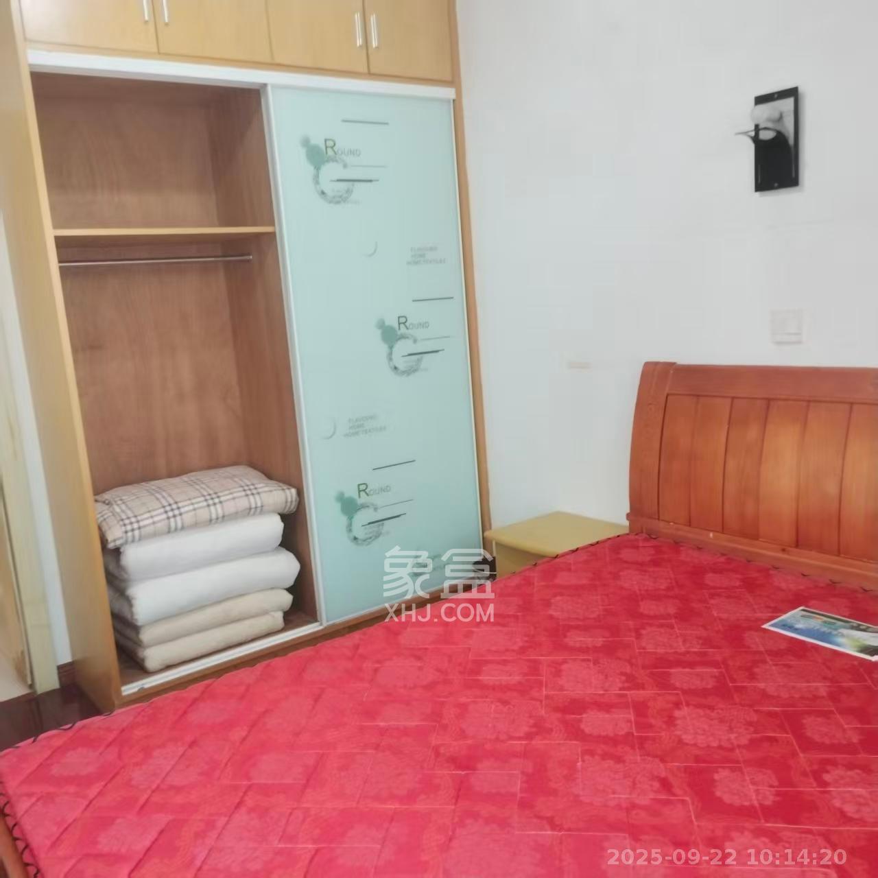 望兴景园一期  3室2厅2卫    2300.0元/月室内图