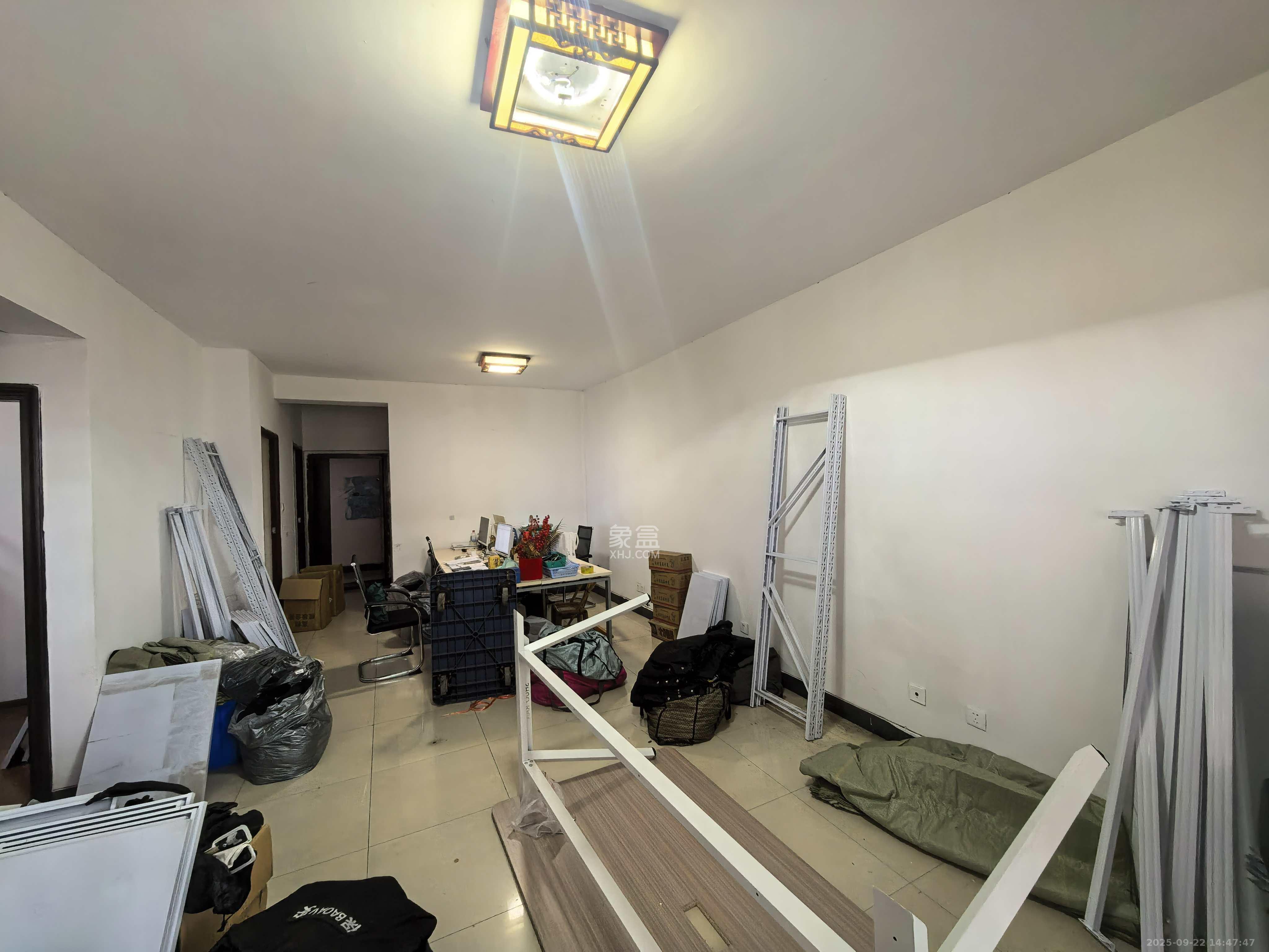 锦湘国际星城三期(锦绣苑) 1室1厅1卫 2100.0元/月 锦湘国际星城三期(锦绣苑) 1室1厅1卫 2100.0元/月户型图