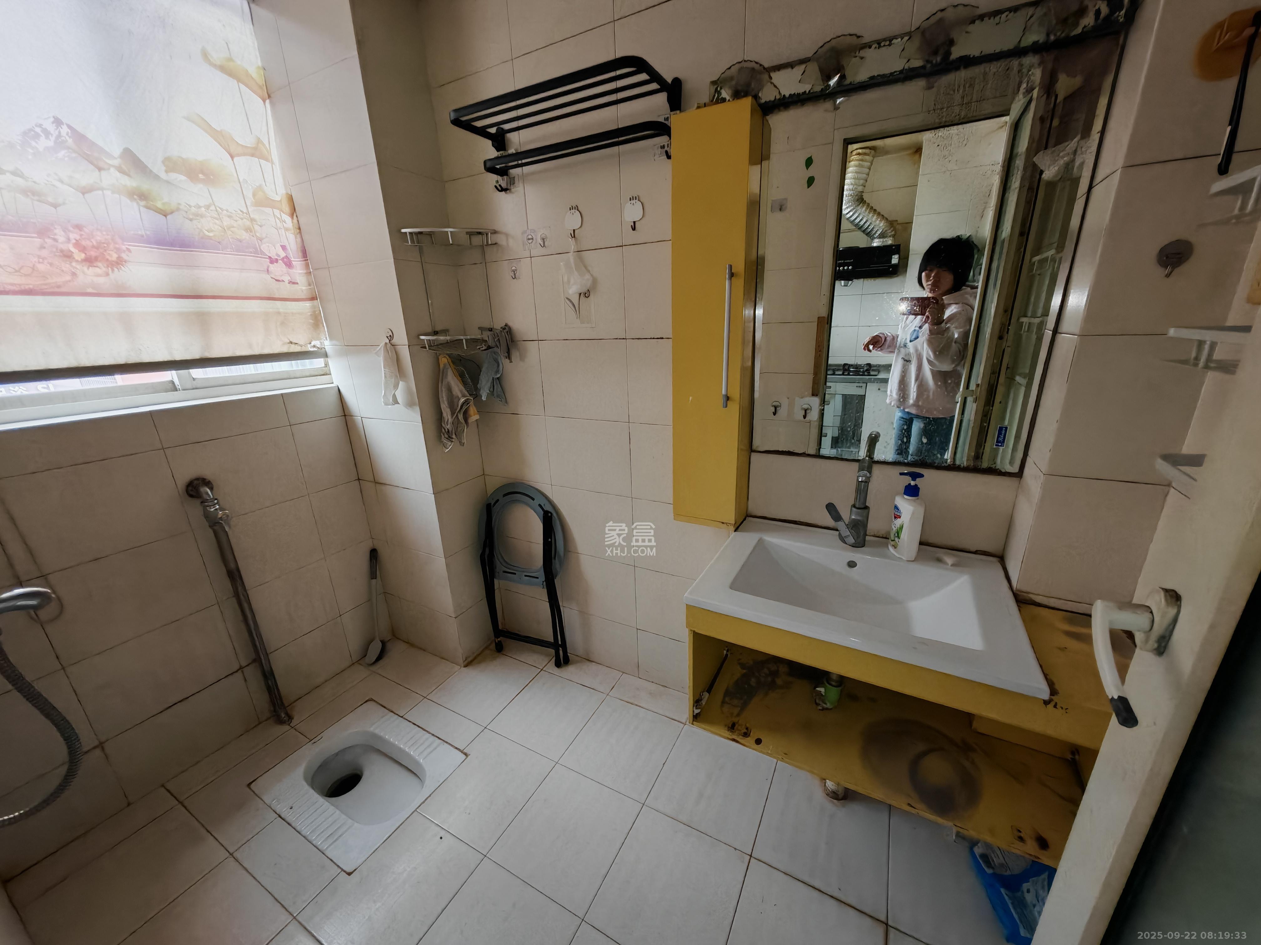 东方新世界 2室2厅1卫 2500.0元/月 东方新世界 2室2厅1卫 2500.0元/月室内图