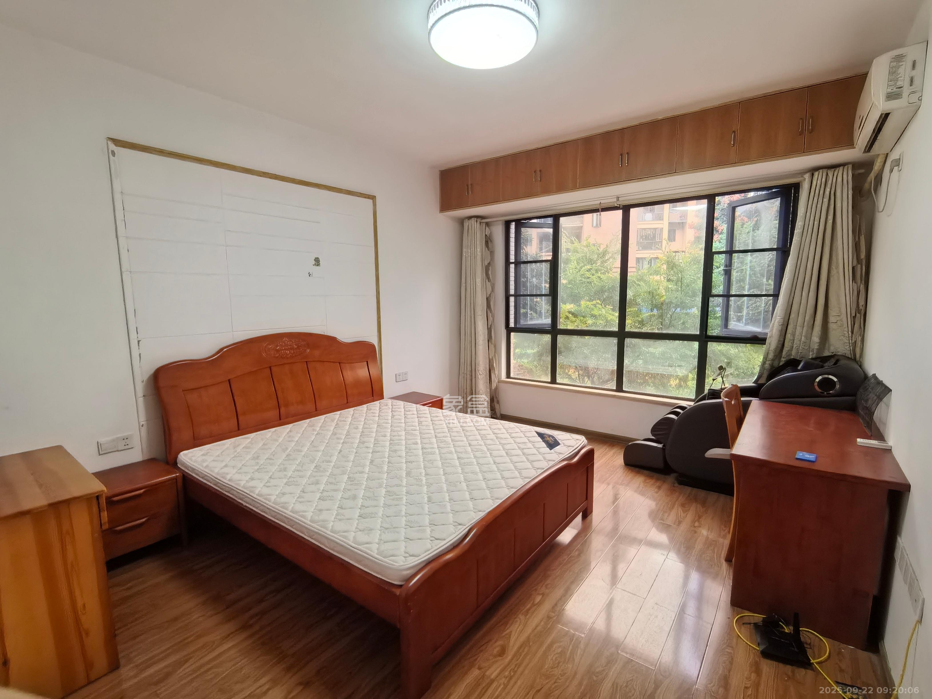 深业睿城 4室2厅2卫 3200.0元/月 深业睿城 4室2厅2卫 3200.0元/月室内图