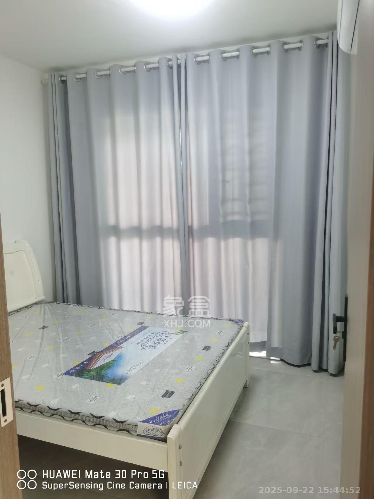 南益名士豪庭 3室2厅1卫 2500.0元/月 南益名士豪庭 3室2厅1卫 2500.0元/月室内图