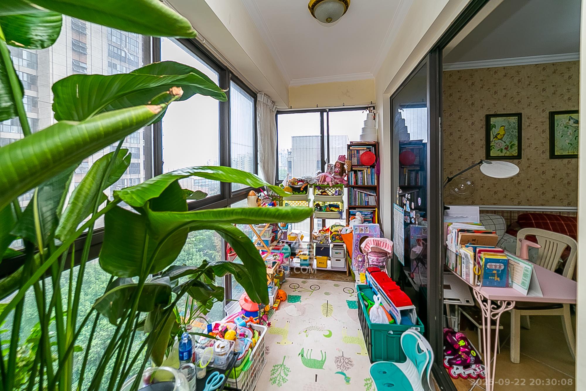 通用时代国际社区 2室2厅1卫 77.0万 通用时代国际社区 2室2厅1卫 77.0万阳台