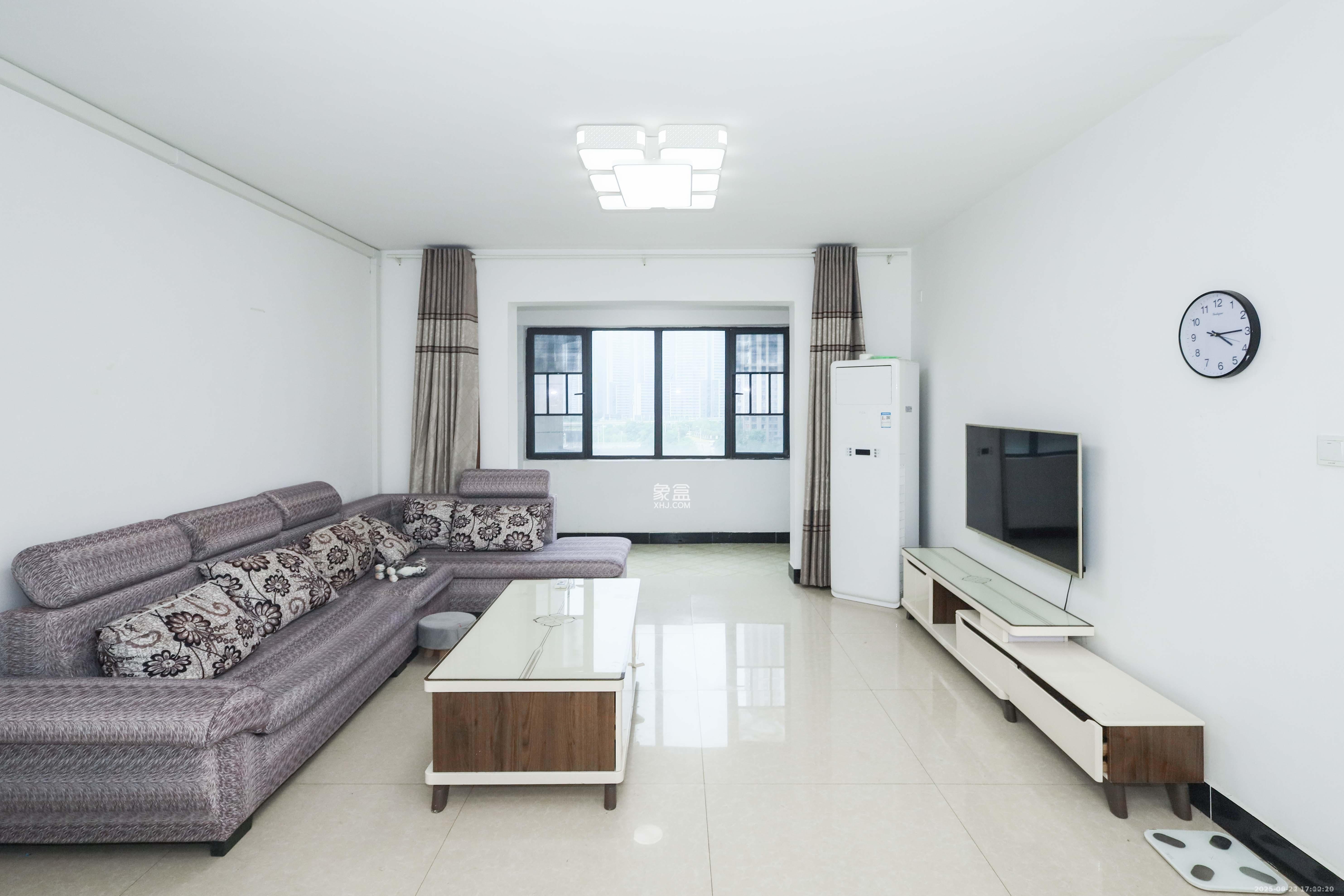 中国铁建梅溪青秀二期  4室2厅2卫    3200.0元/月 中国铁建梅溪青秀二期  4室2厅2卫    3200.0元/月