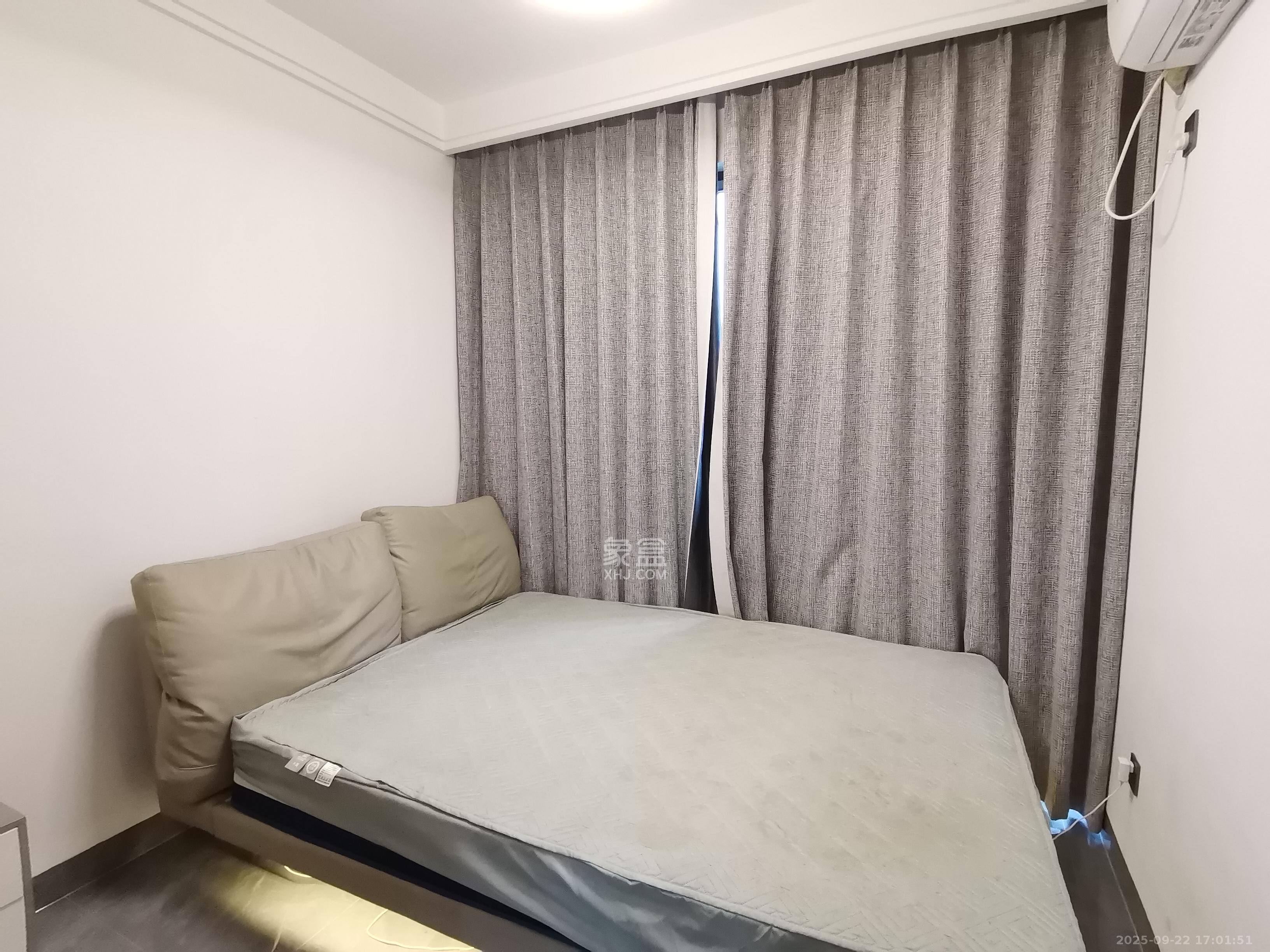 明发阅江悦府 4室2厅2卫 2800.0元/月 明发阅江悦府 4室2厅2卫 2800.0元/月室内图